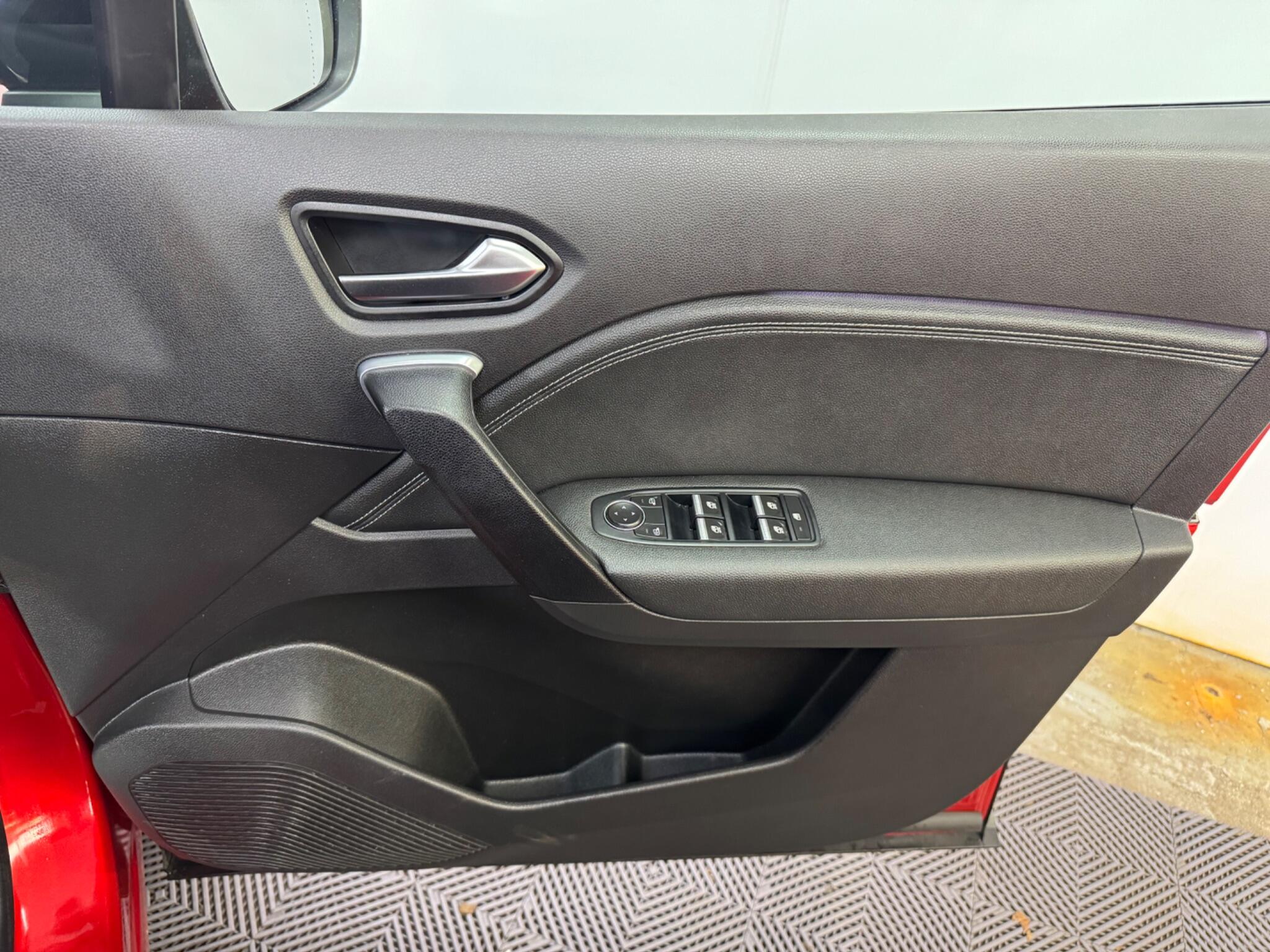 Renault Captur view 28