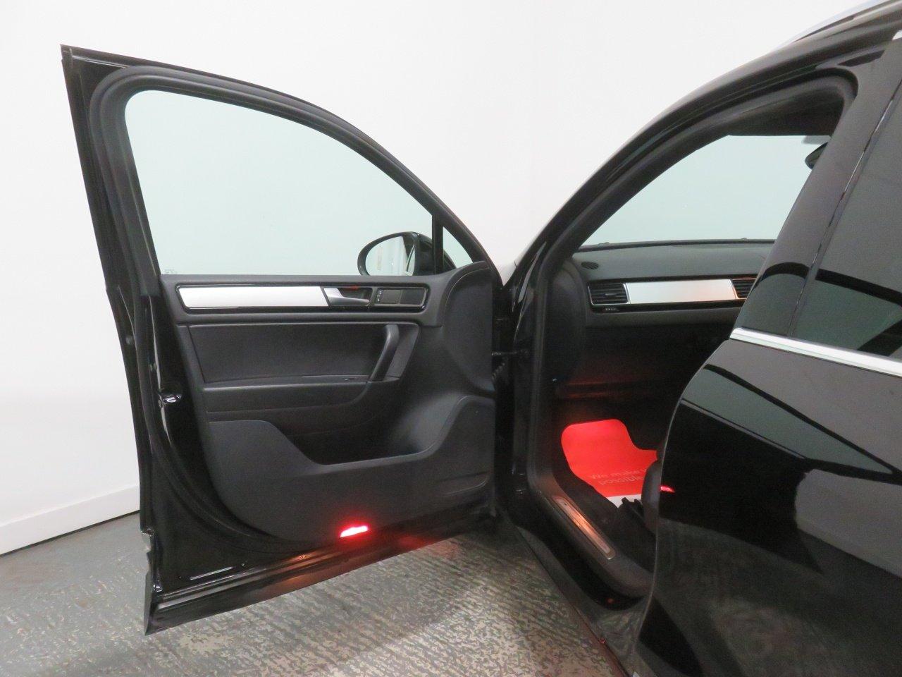 Volkswagen Touareg view 31