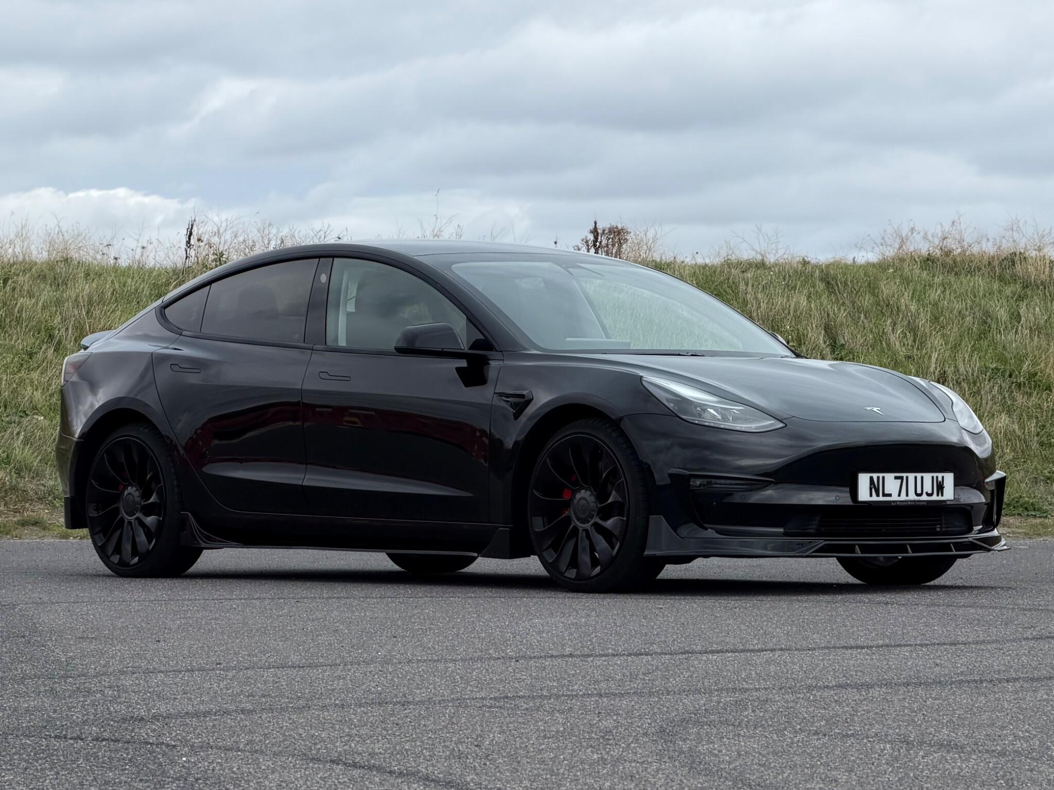 Tesla Model 3 view 36