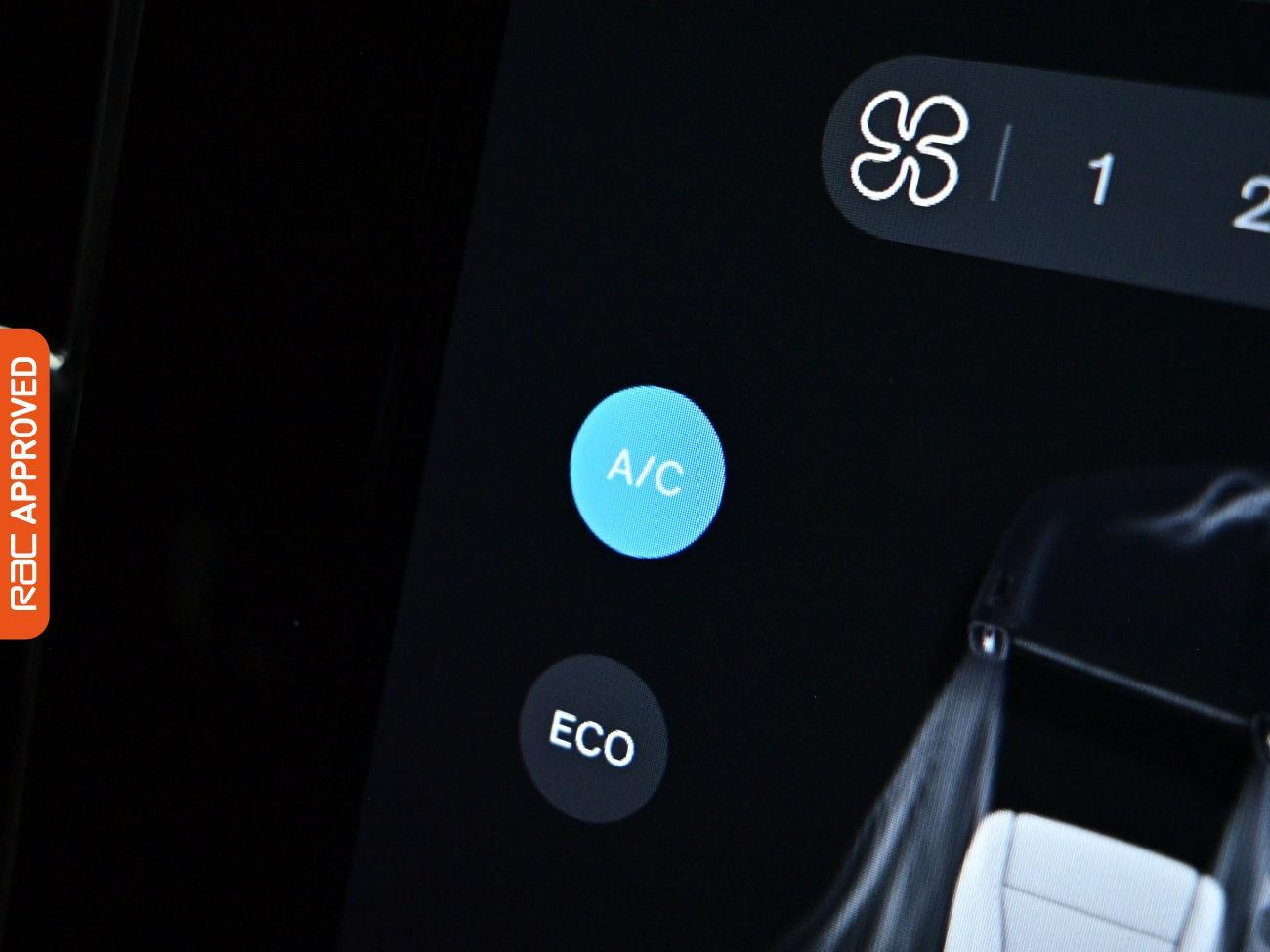 Volvo XC40 view 20