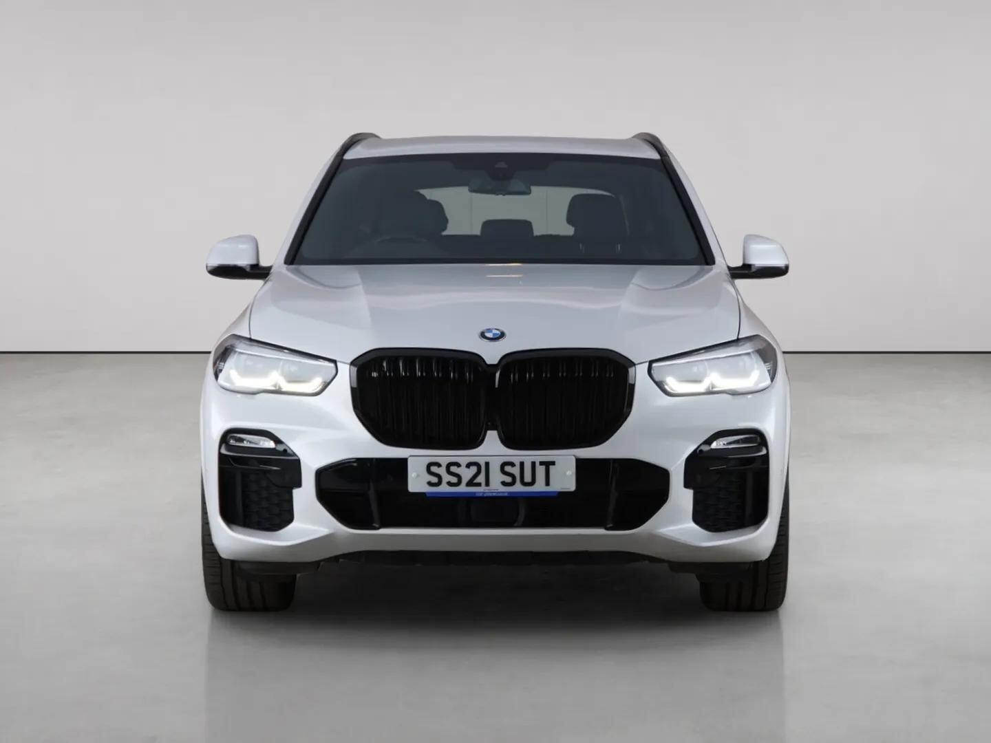 BMW X5 view 5