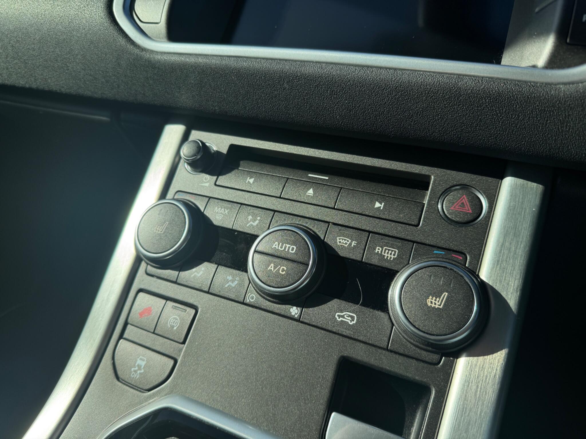 Land Rover Range Rover Evoque view 24