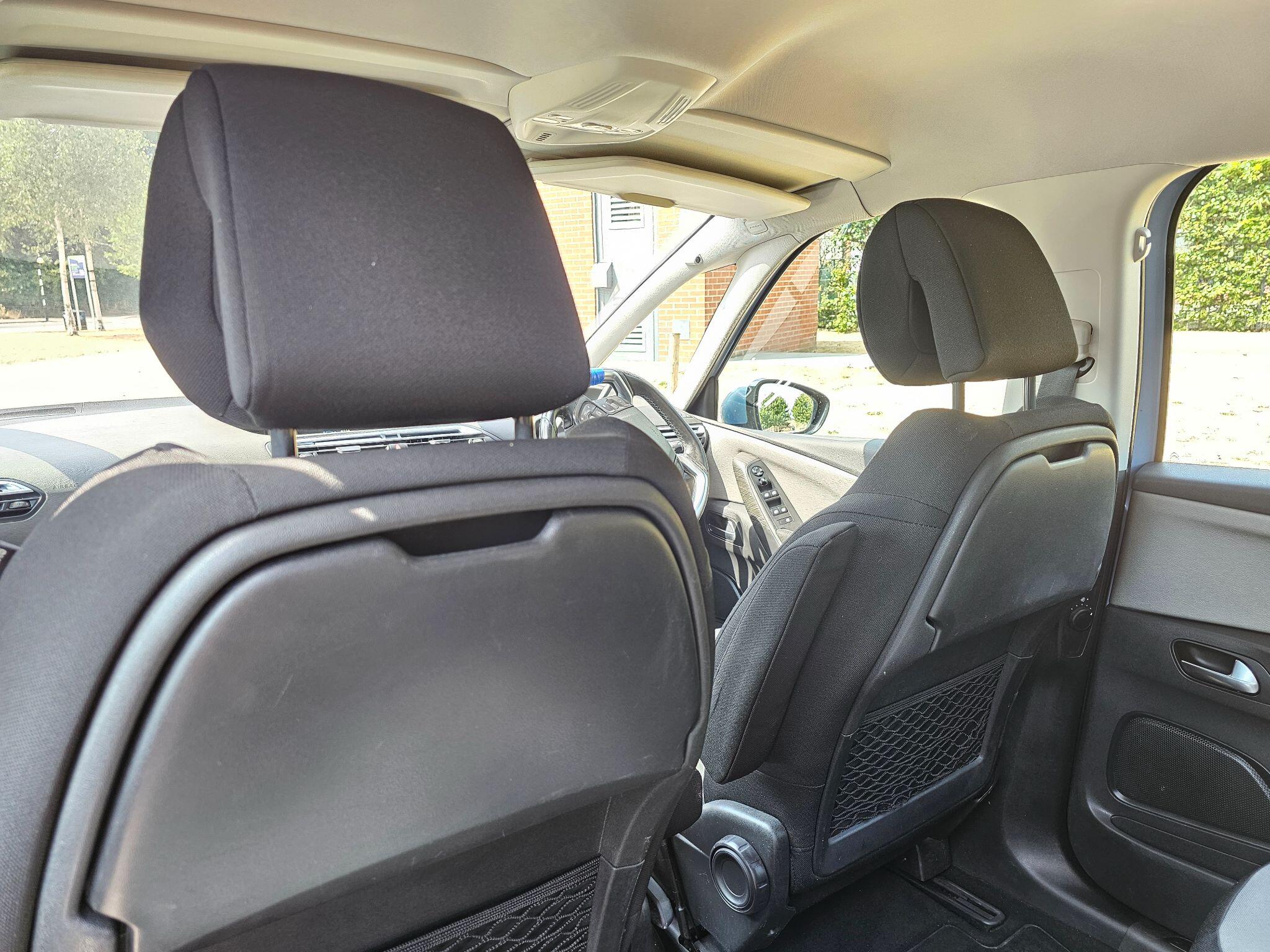 Citroen Grand C4 Picasso view 30