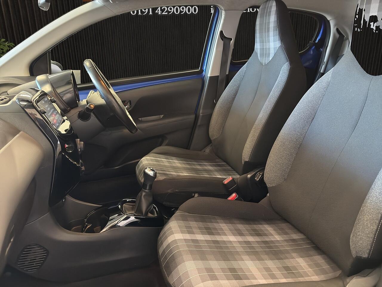 Peugeot 108 view 27