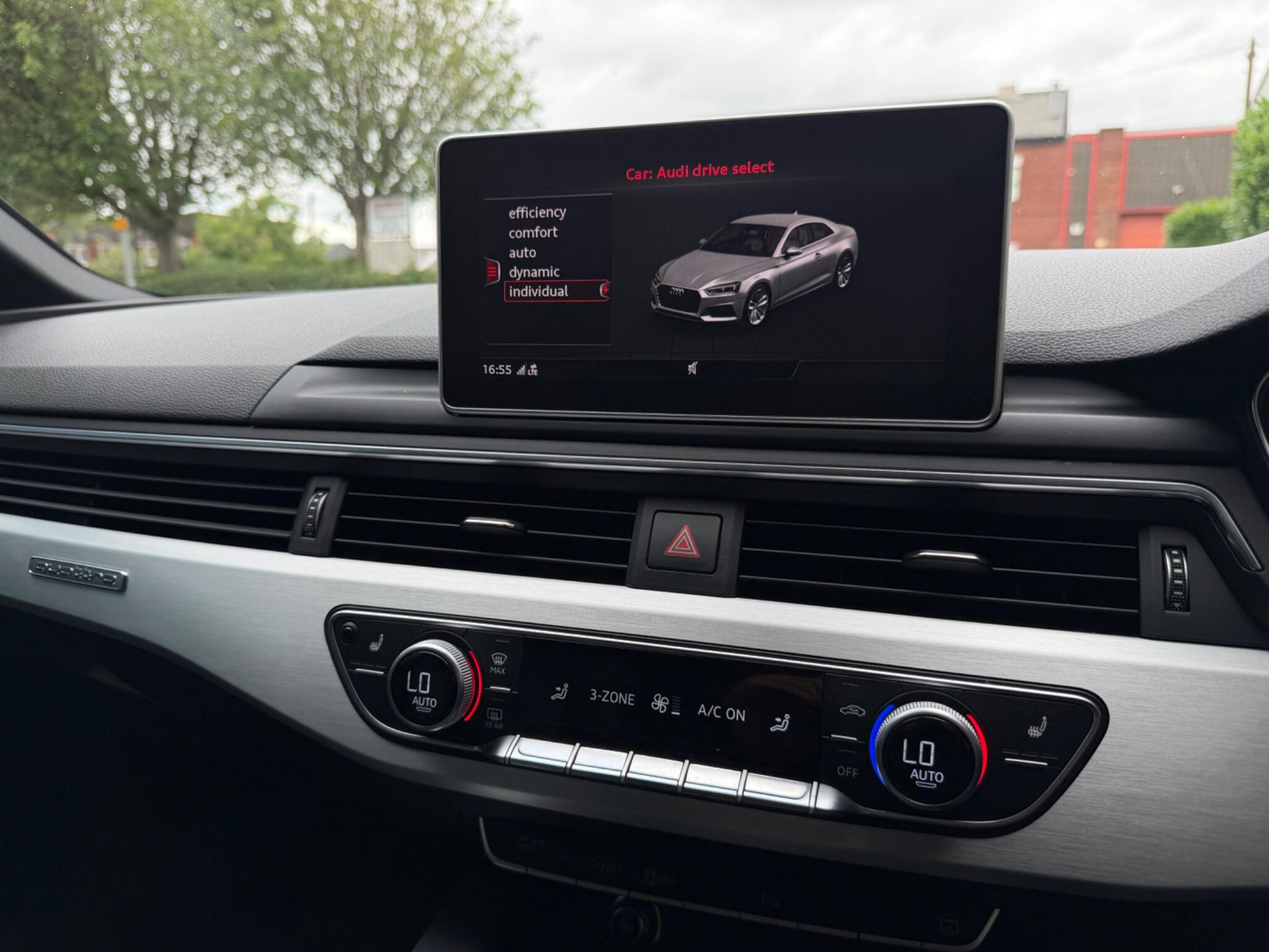 Audi S5 view 14