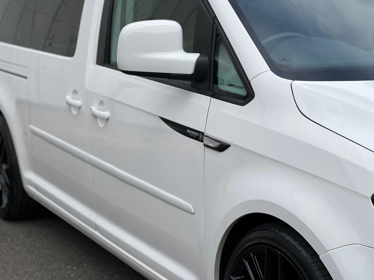 Volkswagen Caddy Maxi Life view 15