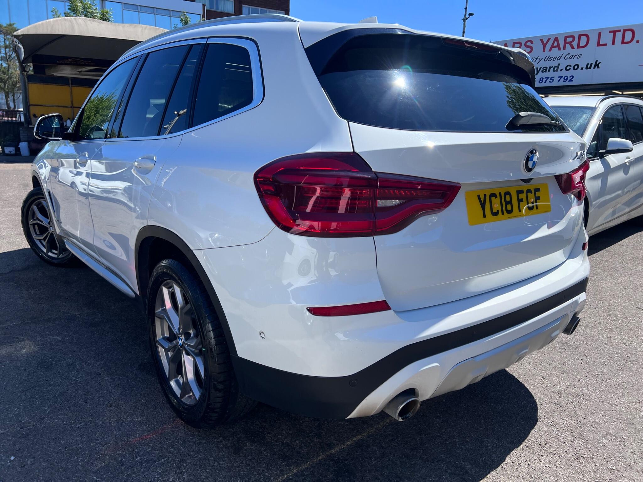 BMW X3 view 14