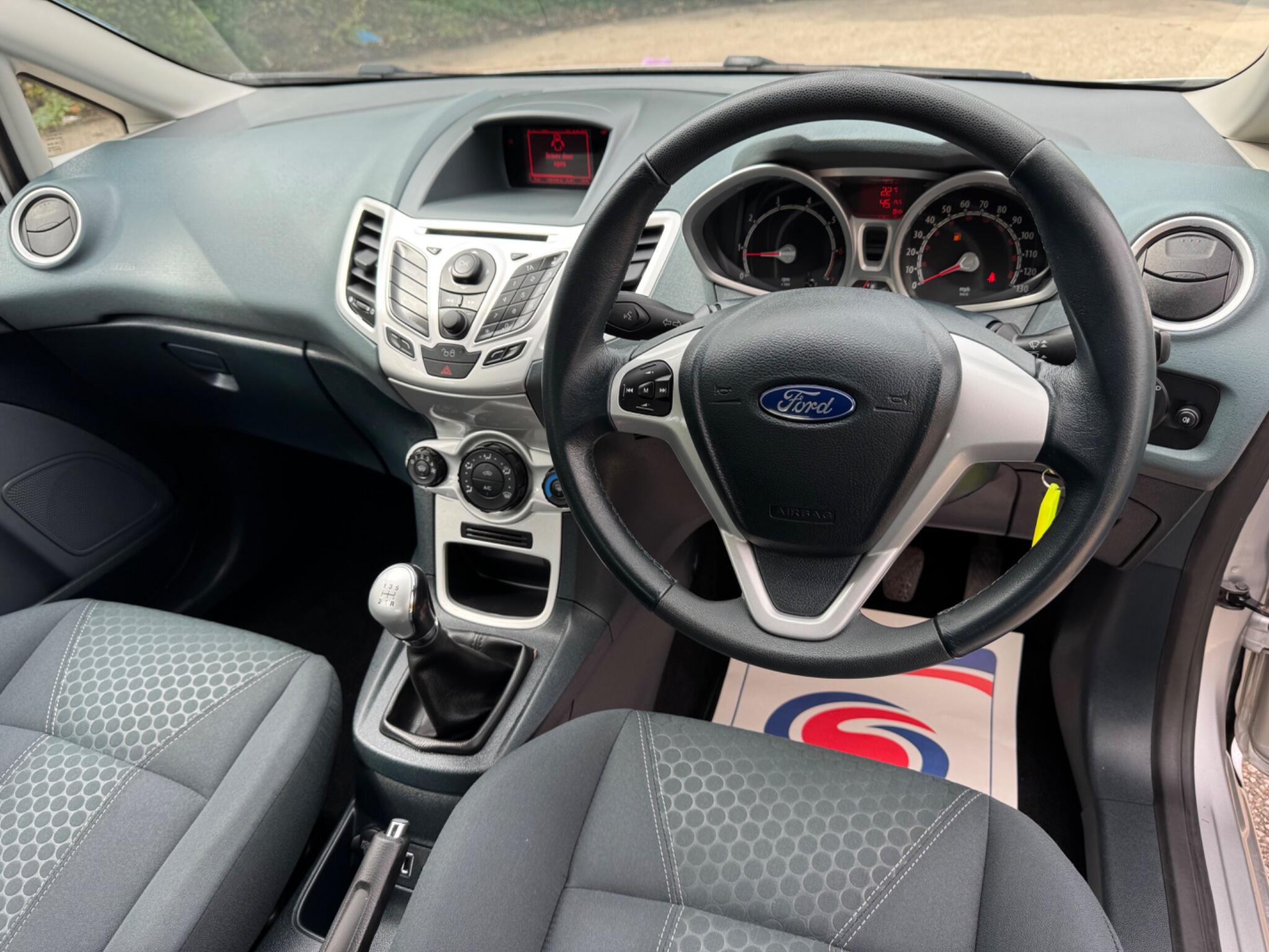 Ford Fiesta view 17