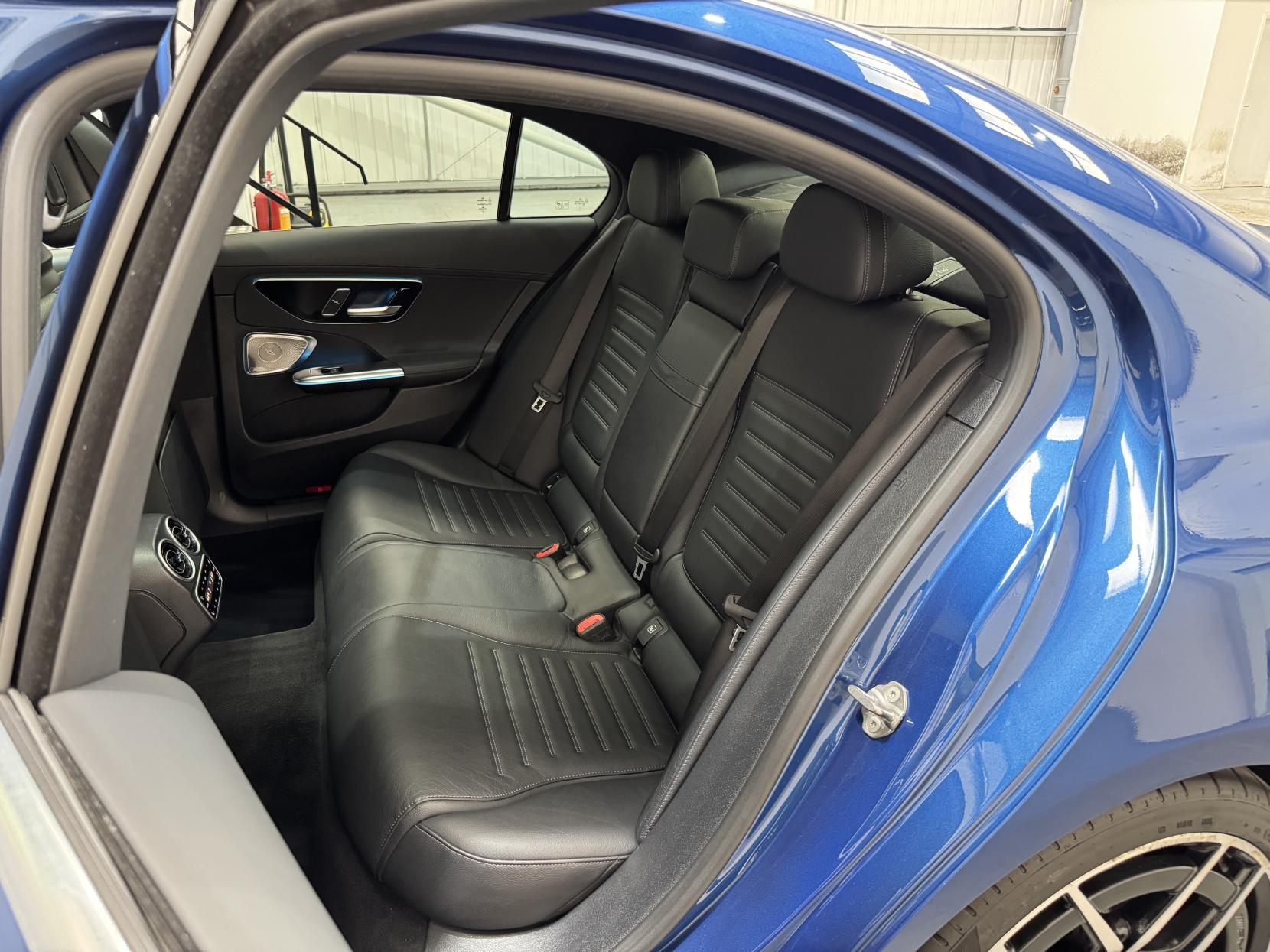Mercedes-Benz C Class view 64