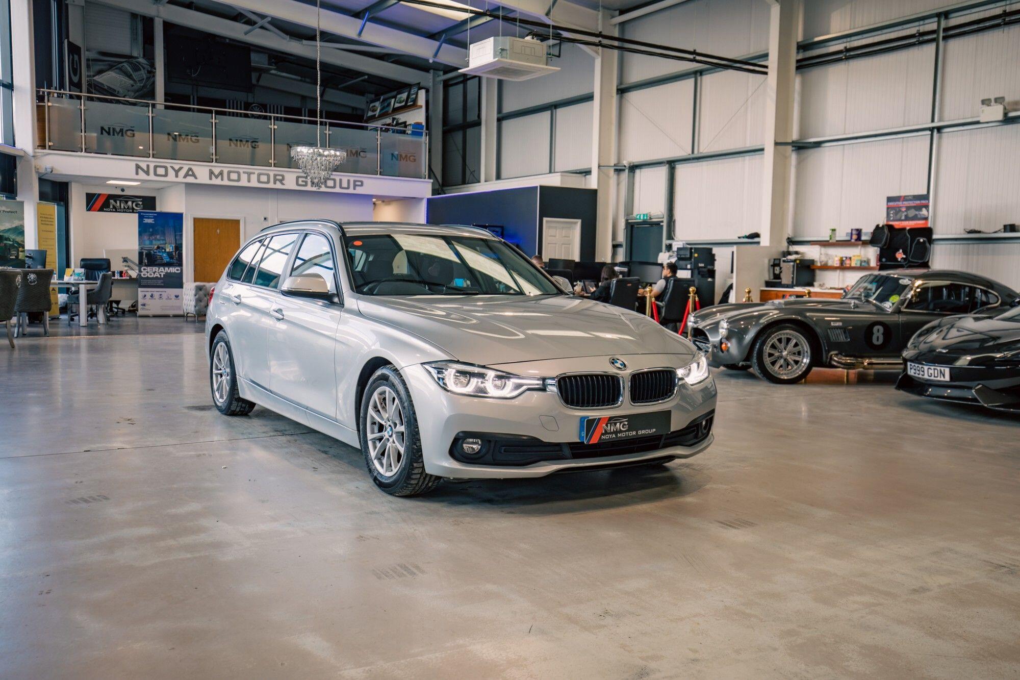 BMW 3 Series view 21
