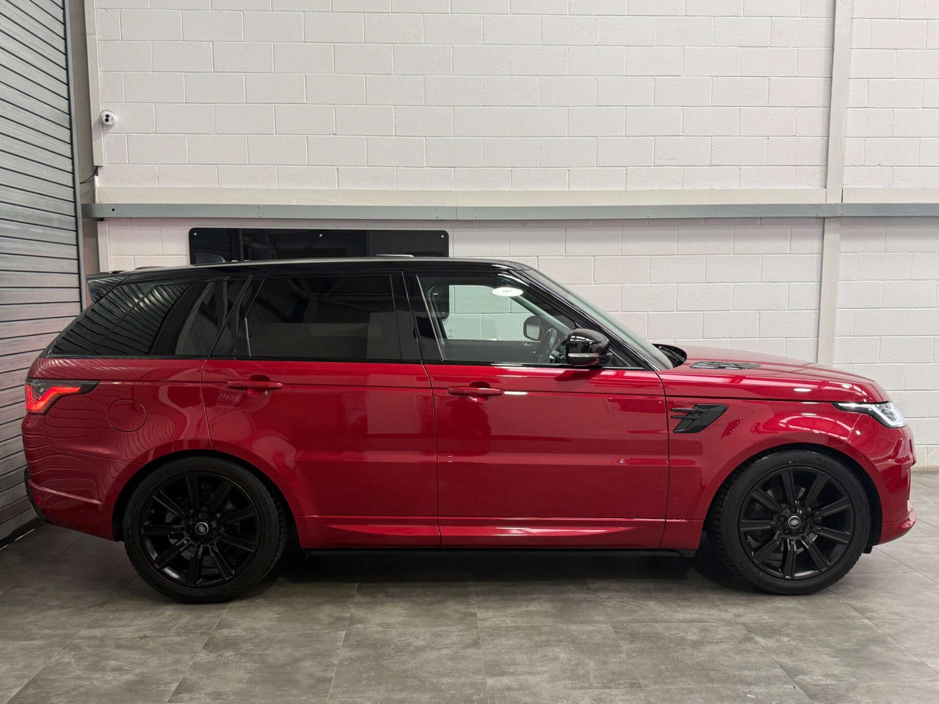 Land Rover Range Rover Sport view 4