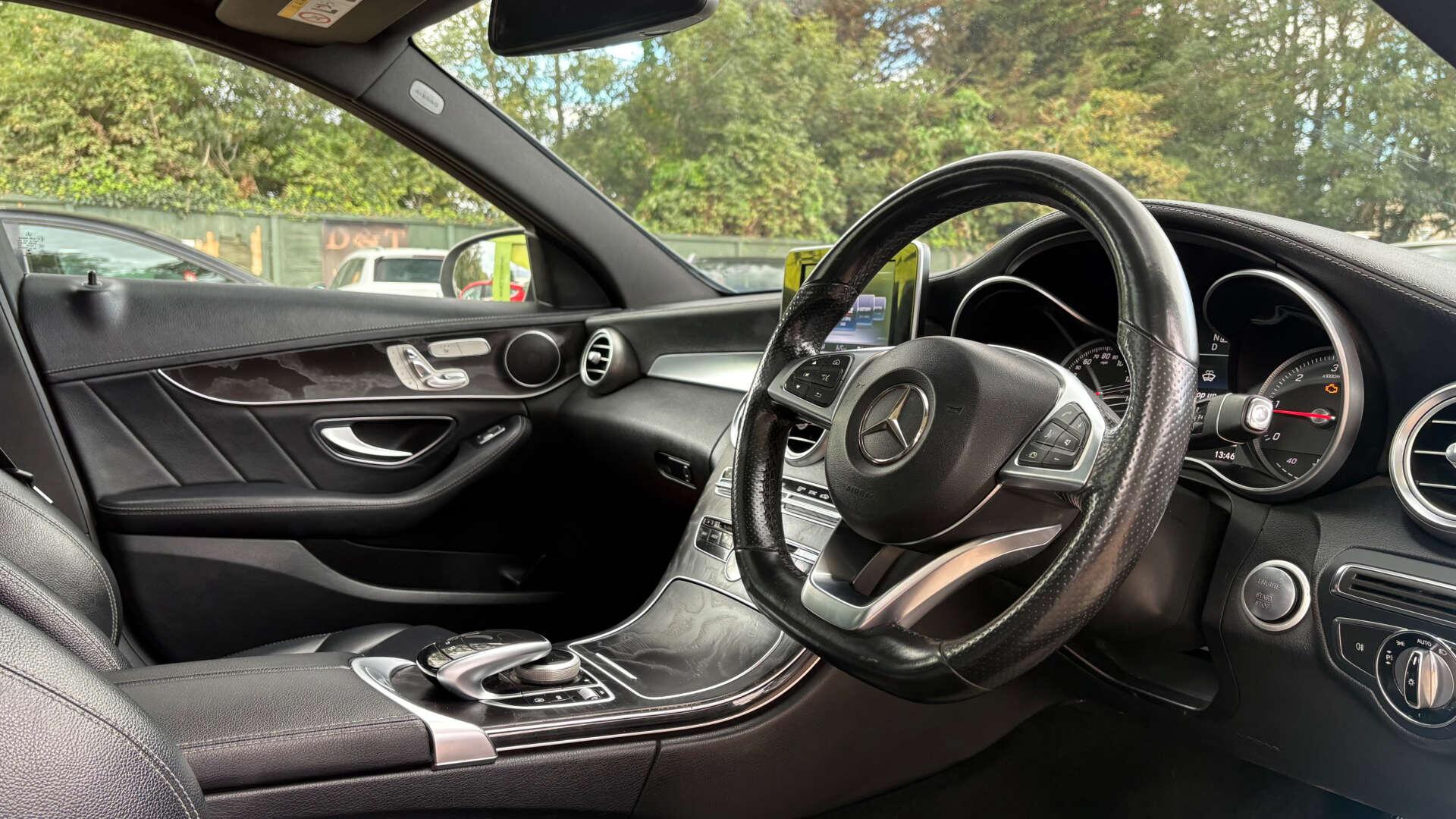 Mercedes-Benz C-Class view 7