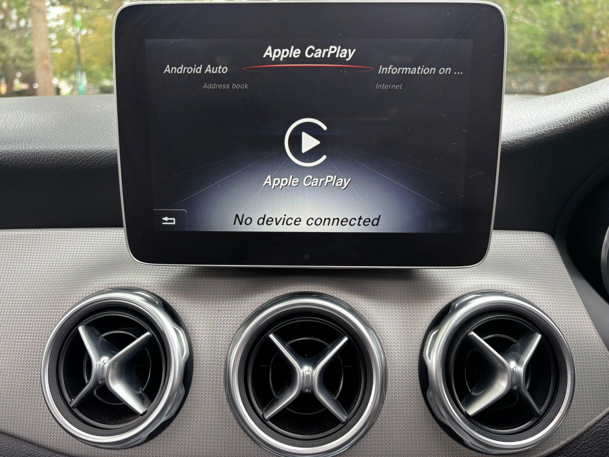 Mercedes-Benz GLA view 36