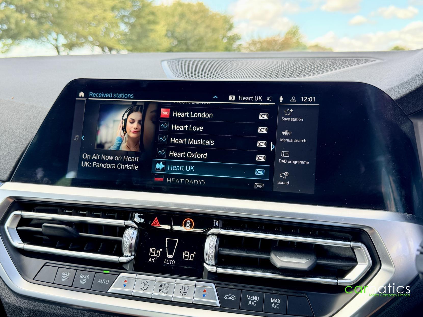 BMW 3 Series view 33
