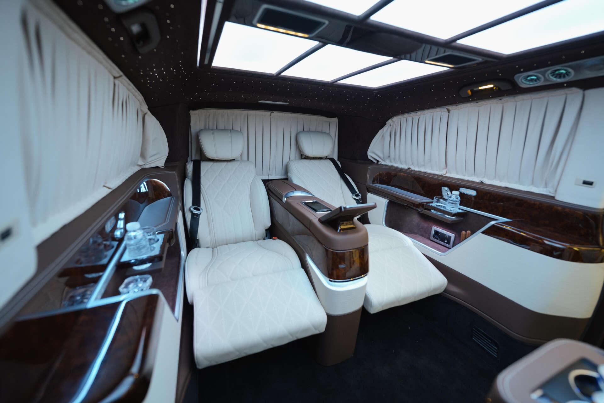 Mercedes-Benz V Class view 36