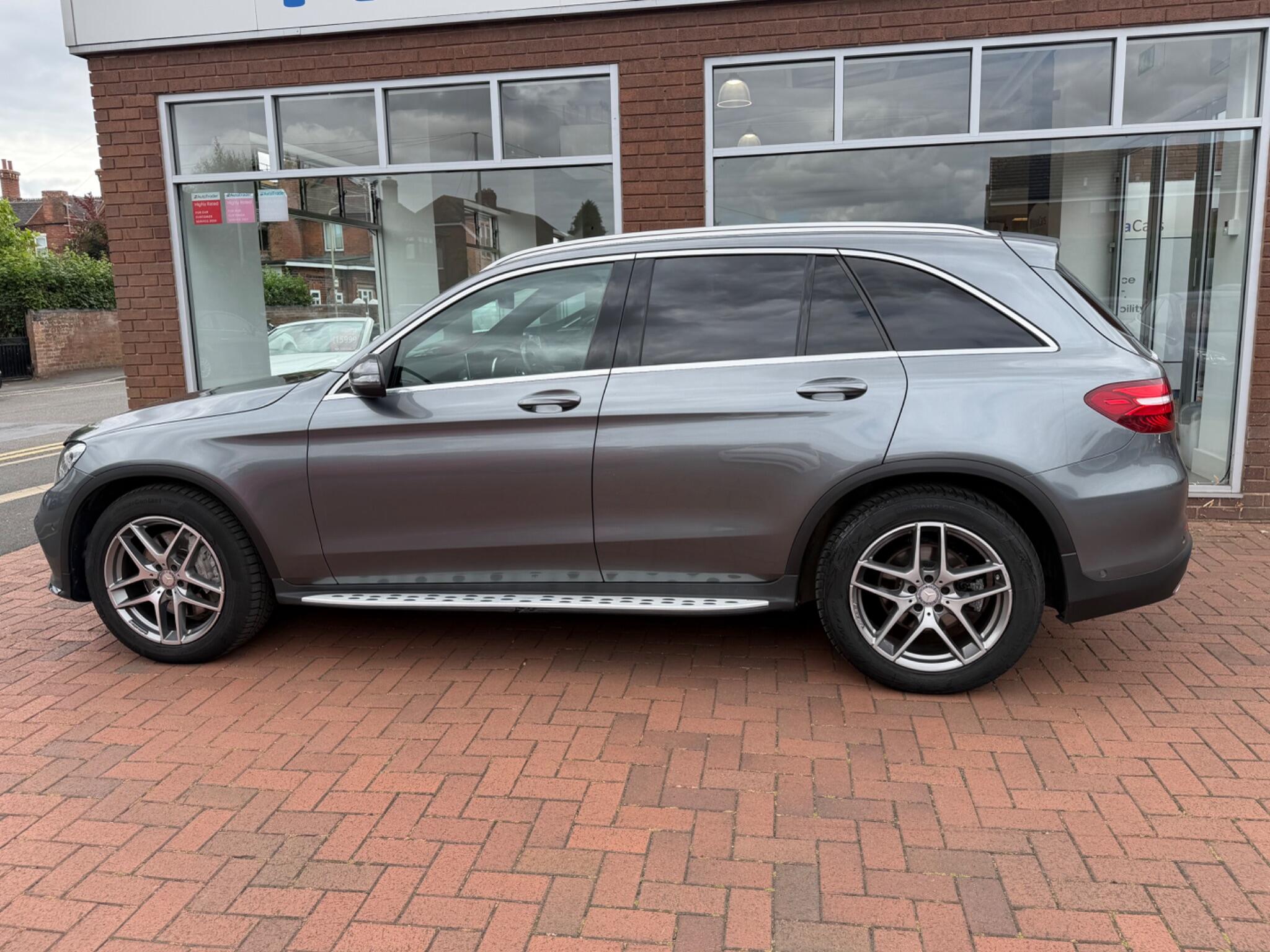 Mercedes-Benz GLC view 11