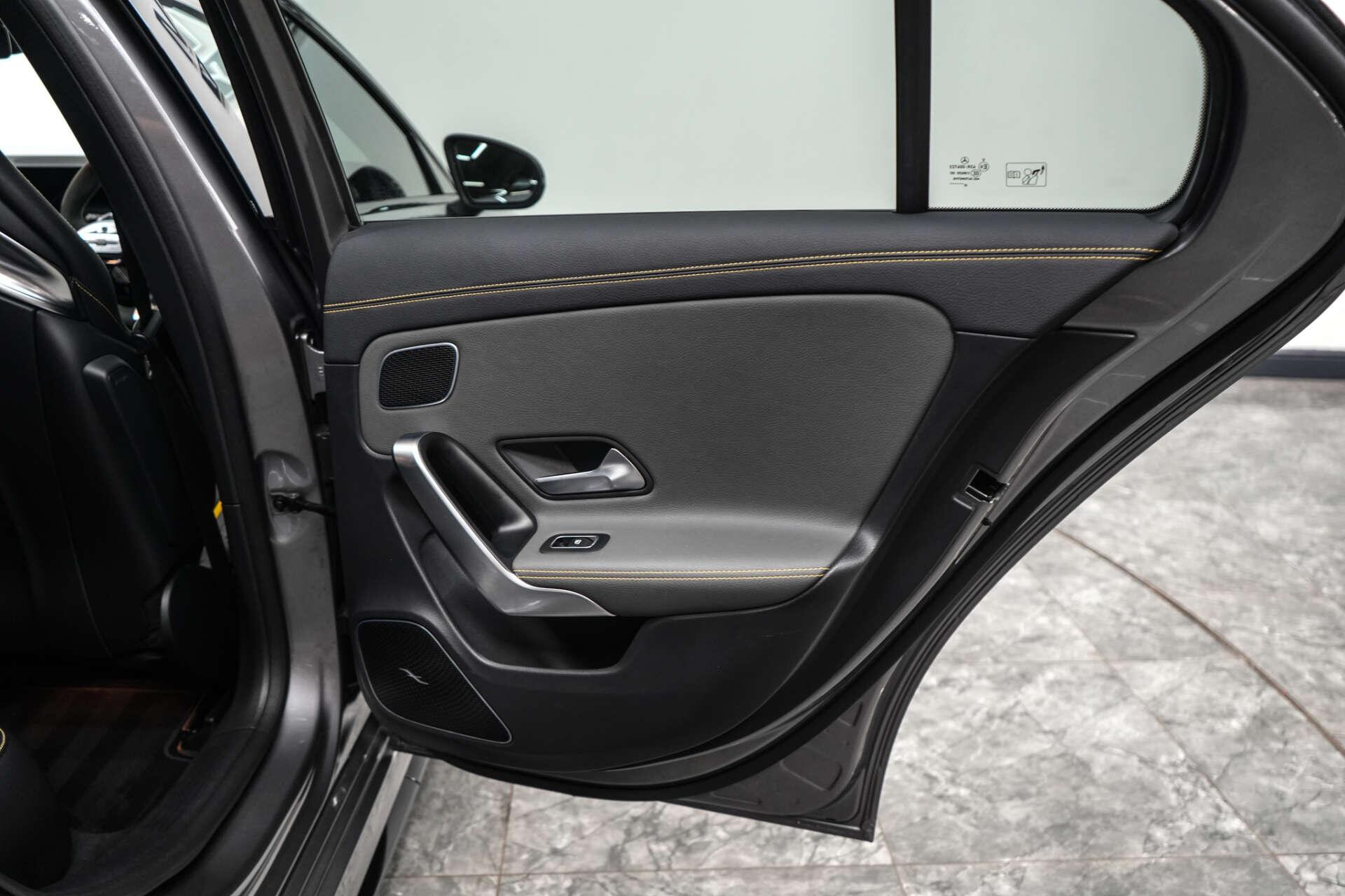Mercedes-Benz A Class view 21