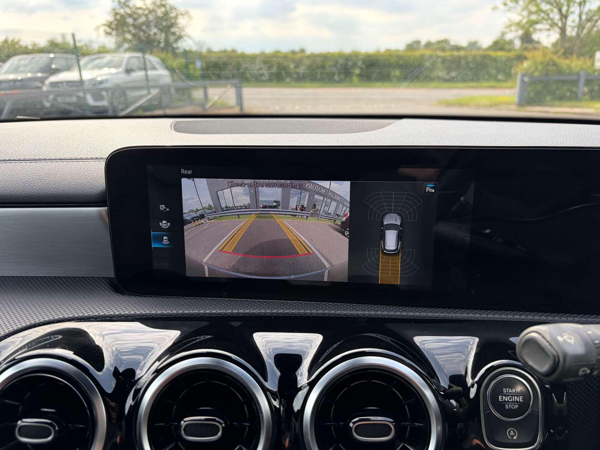 Mercedes-Benz Cla view 57