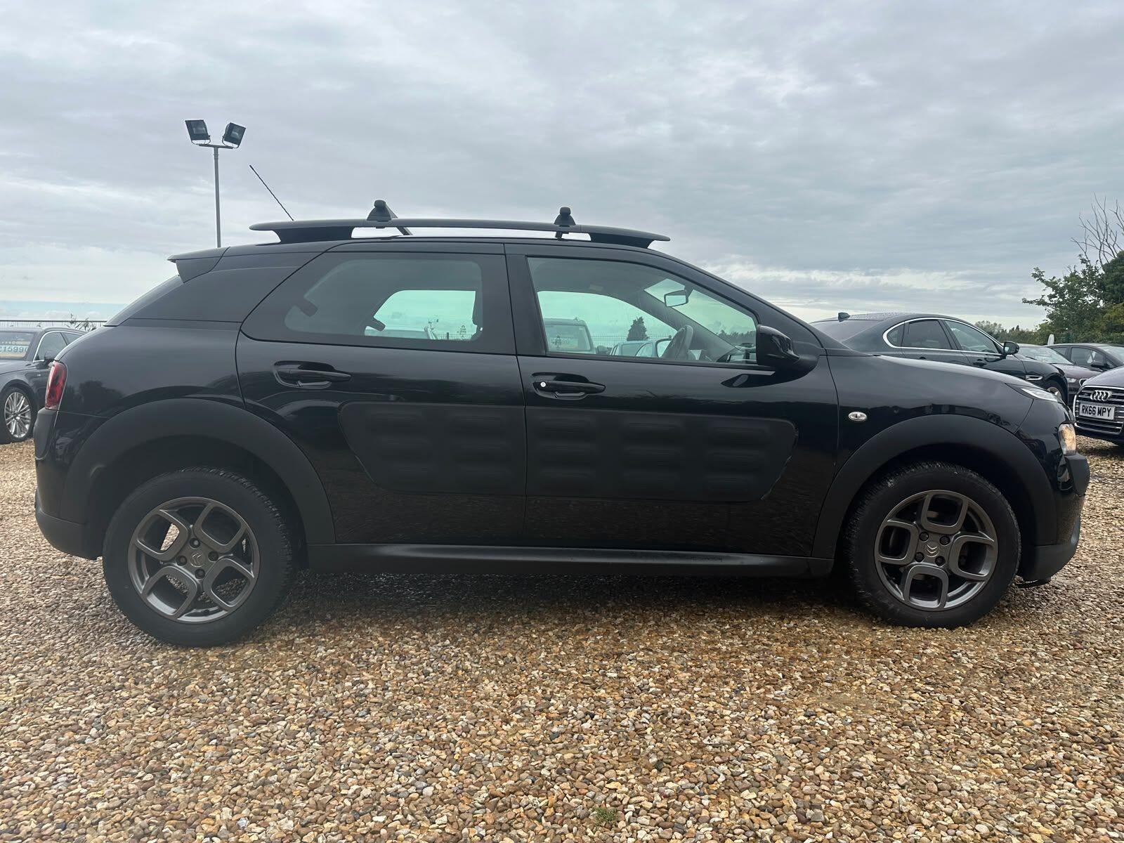 Citroen C4 Cactus view 5