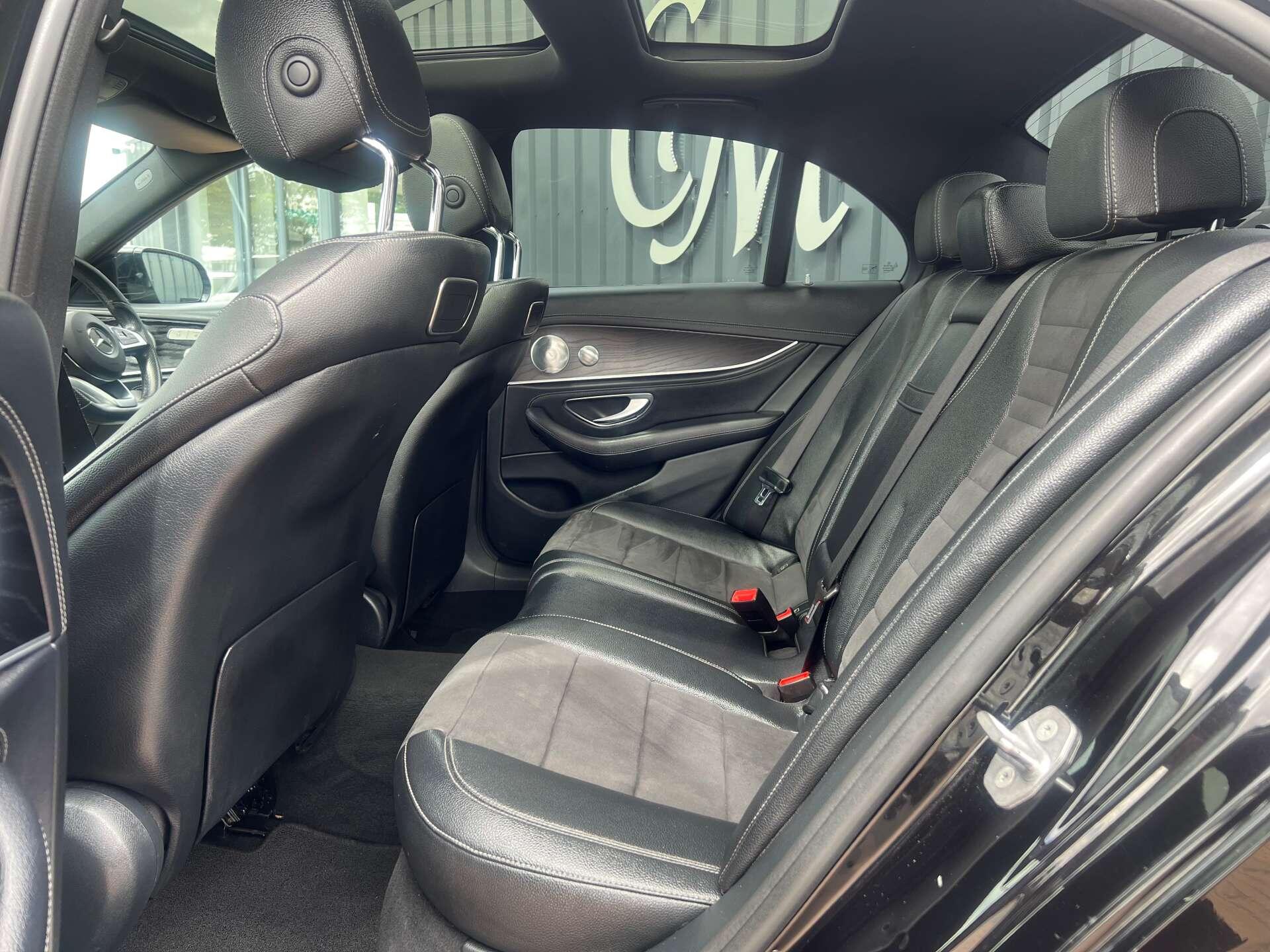 Mercedes-Benz E-Class view 44