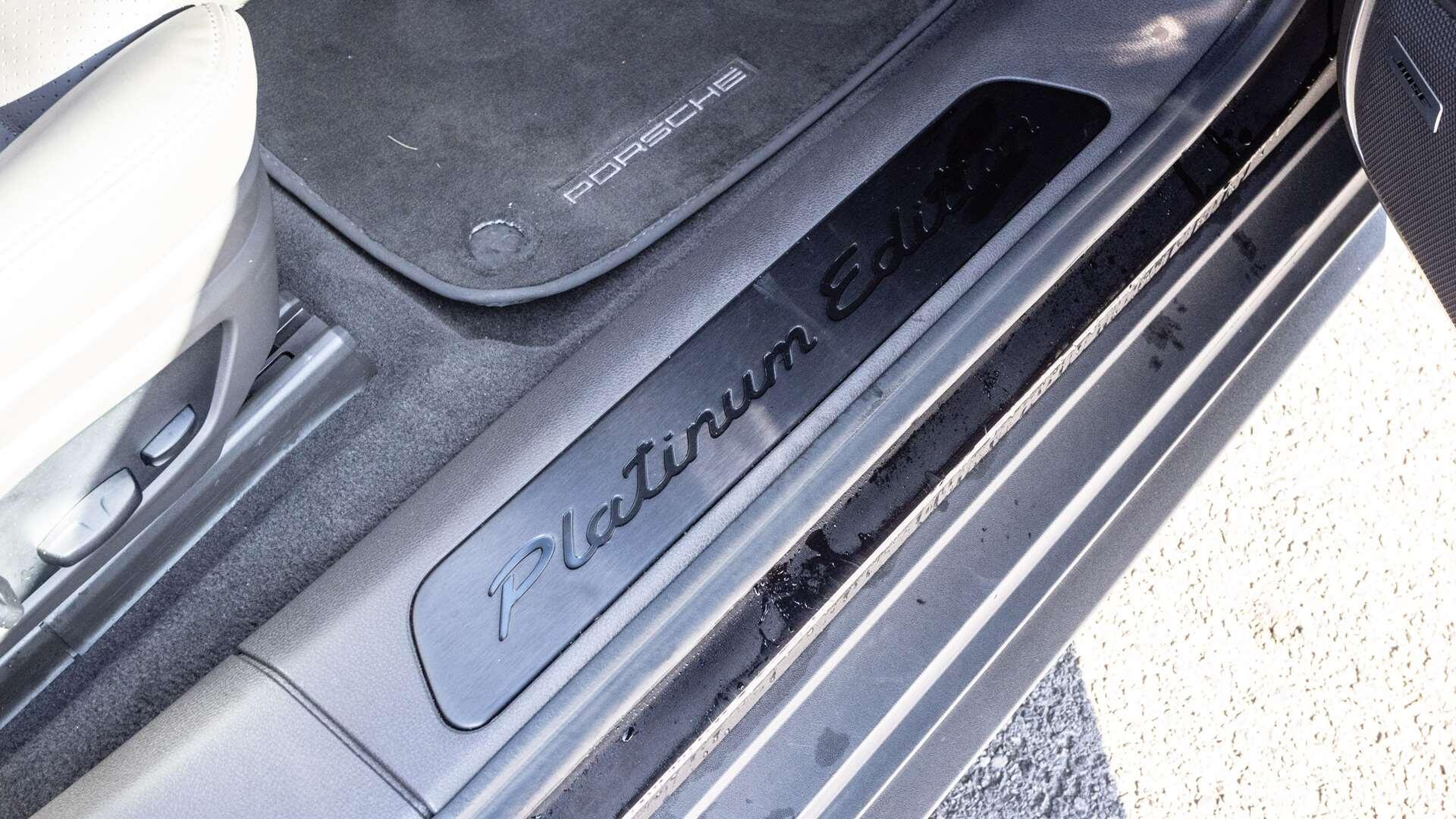 Porsche Panamera view 36