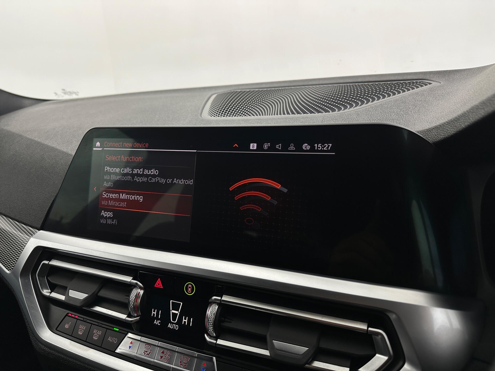 BMW 3 Series view 25