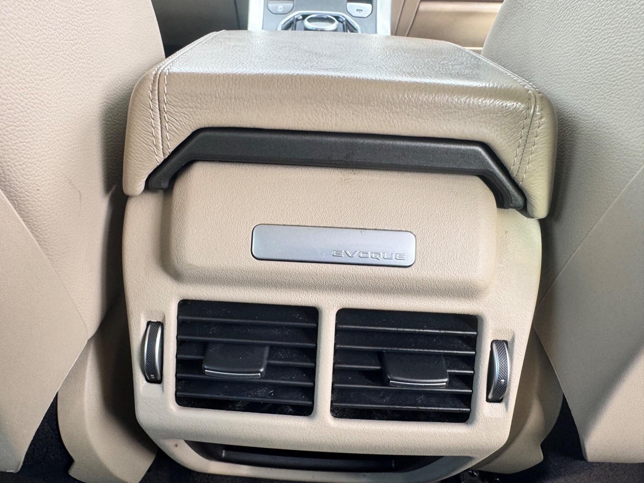 Land Rover Range Rover Evoque view 46