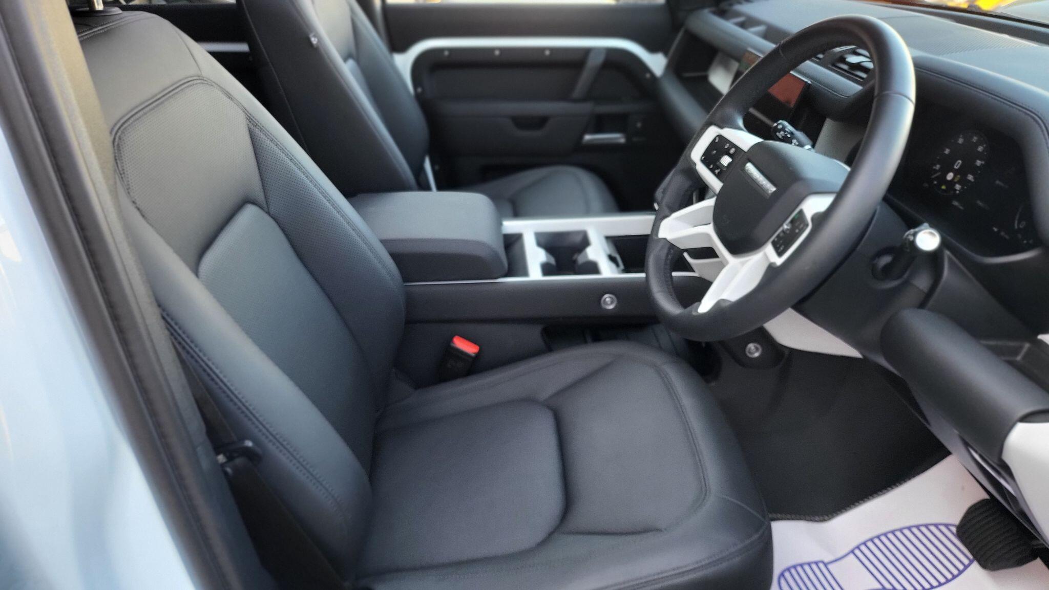 Land Rover Defender view 12