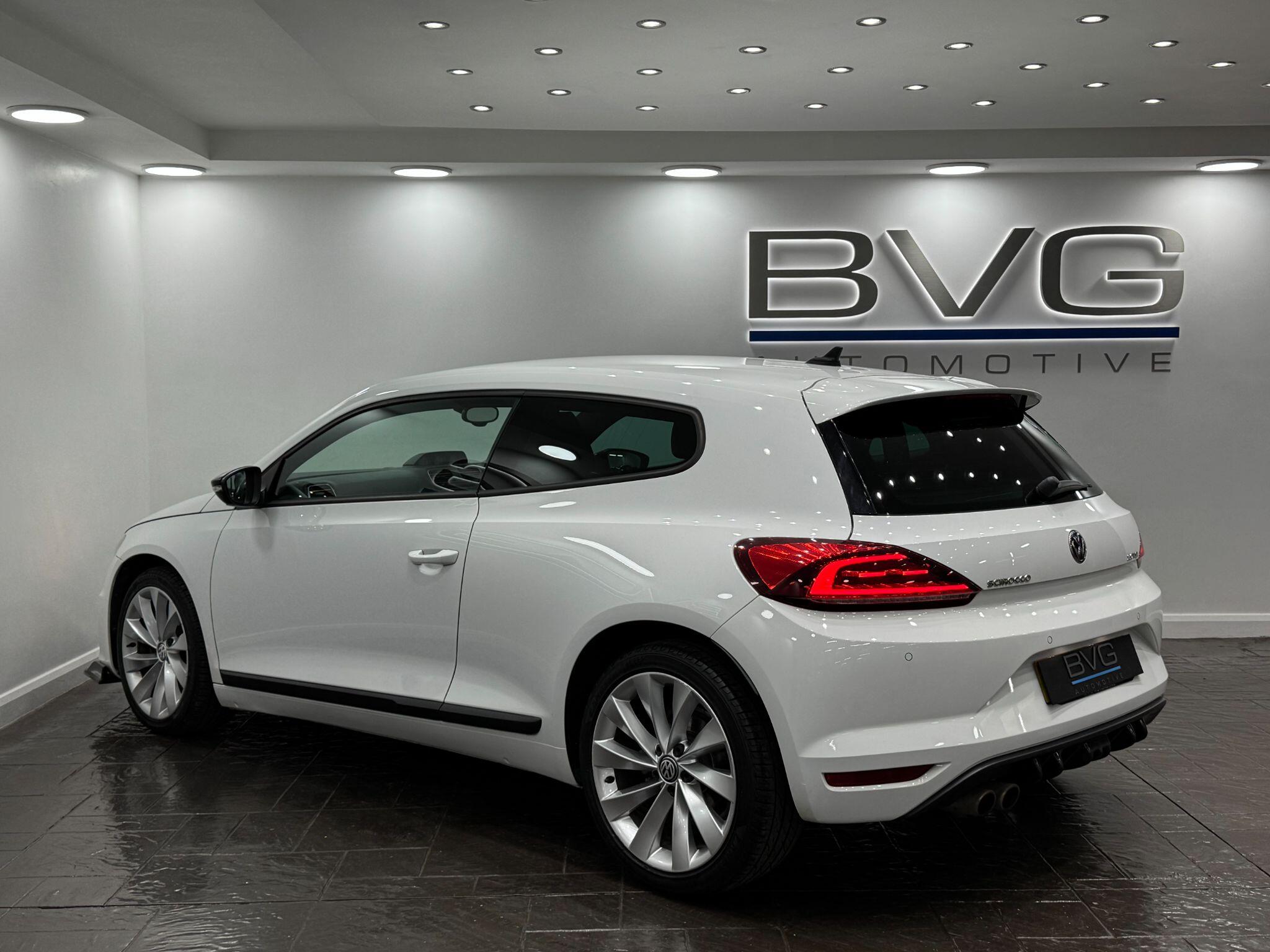 Volkswagen Scirocco view 9
