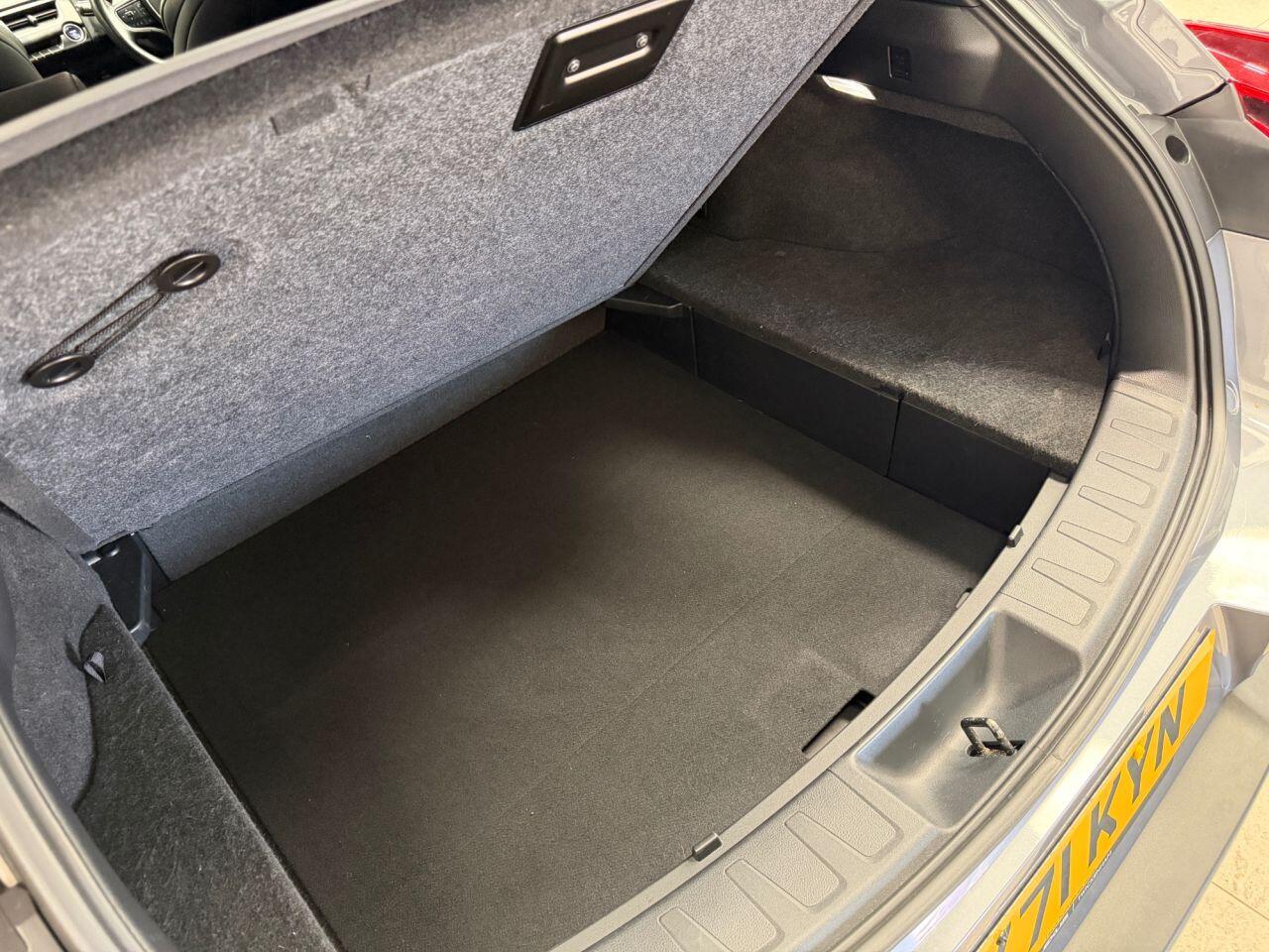 Lexus Ux view 41
