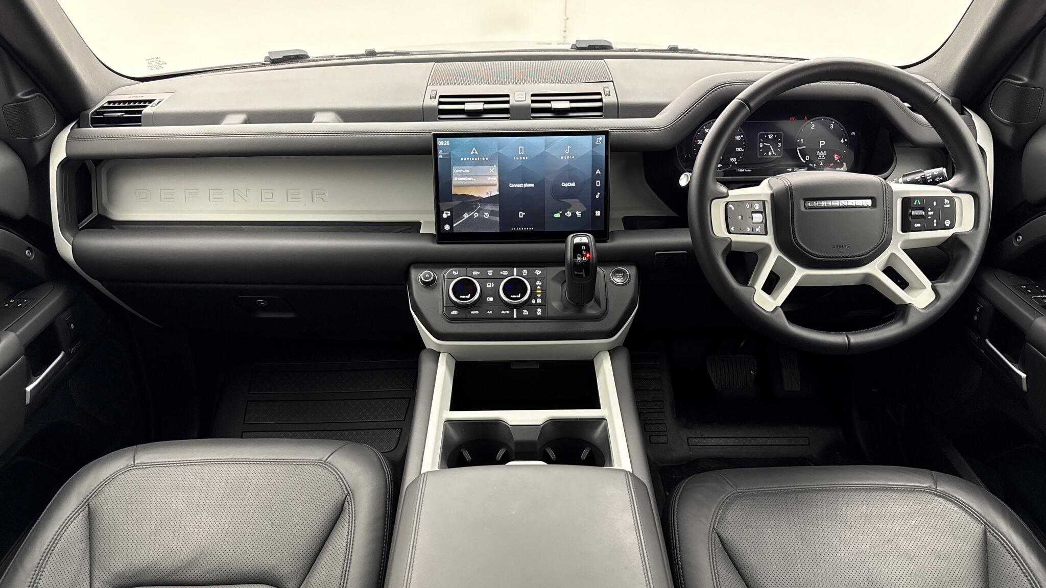 Land Rover Defender view 9