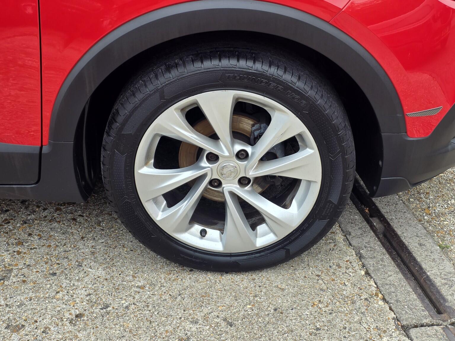 Vauxhall Crossland X view 12