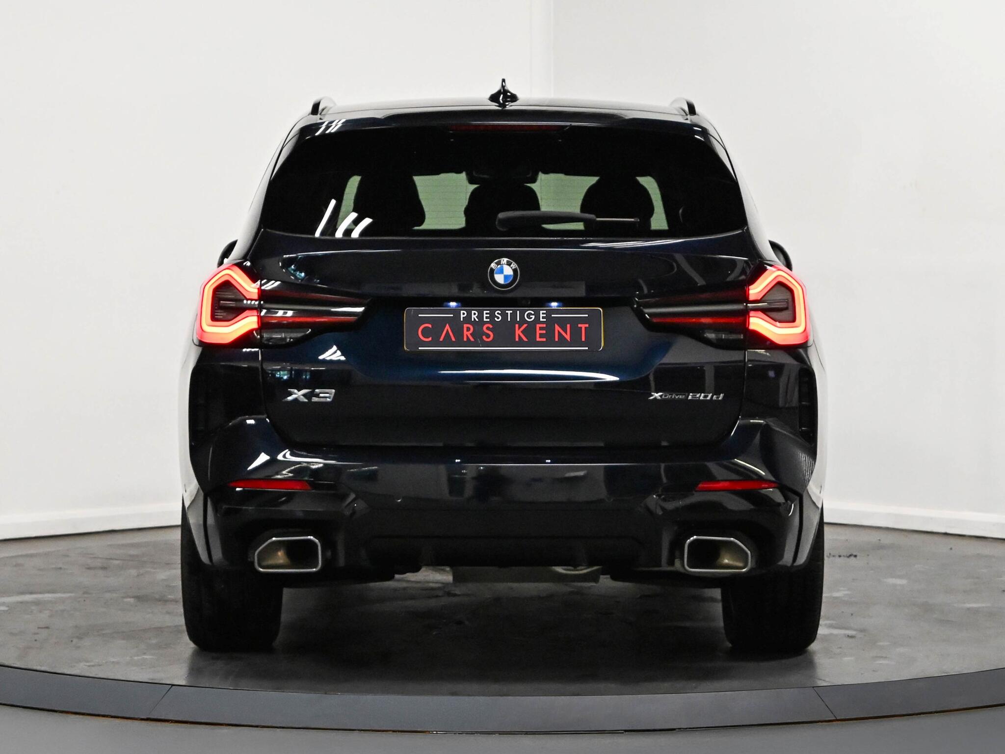 BMW X3 view 22