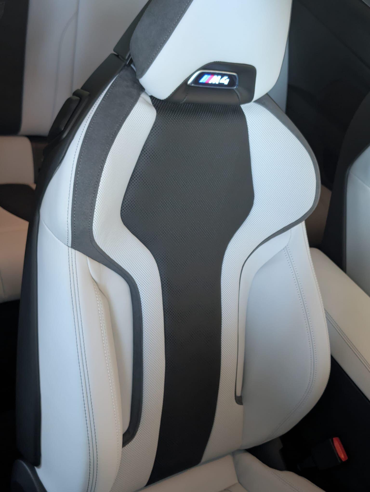 BMW M4 view 7