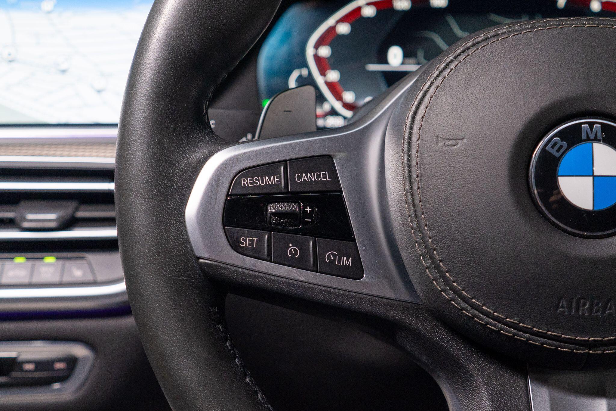 BMW X5 view 28