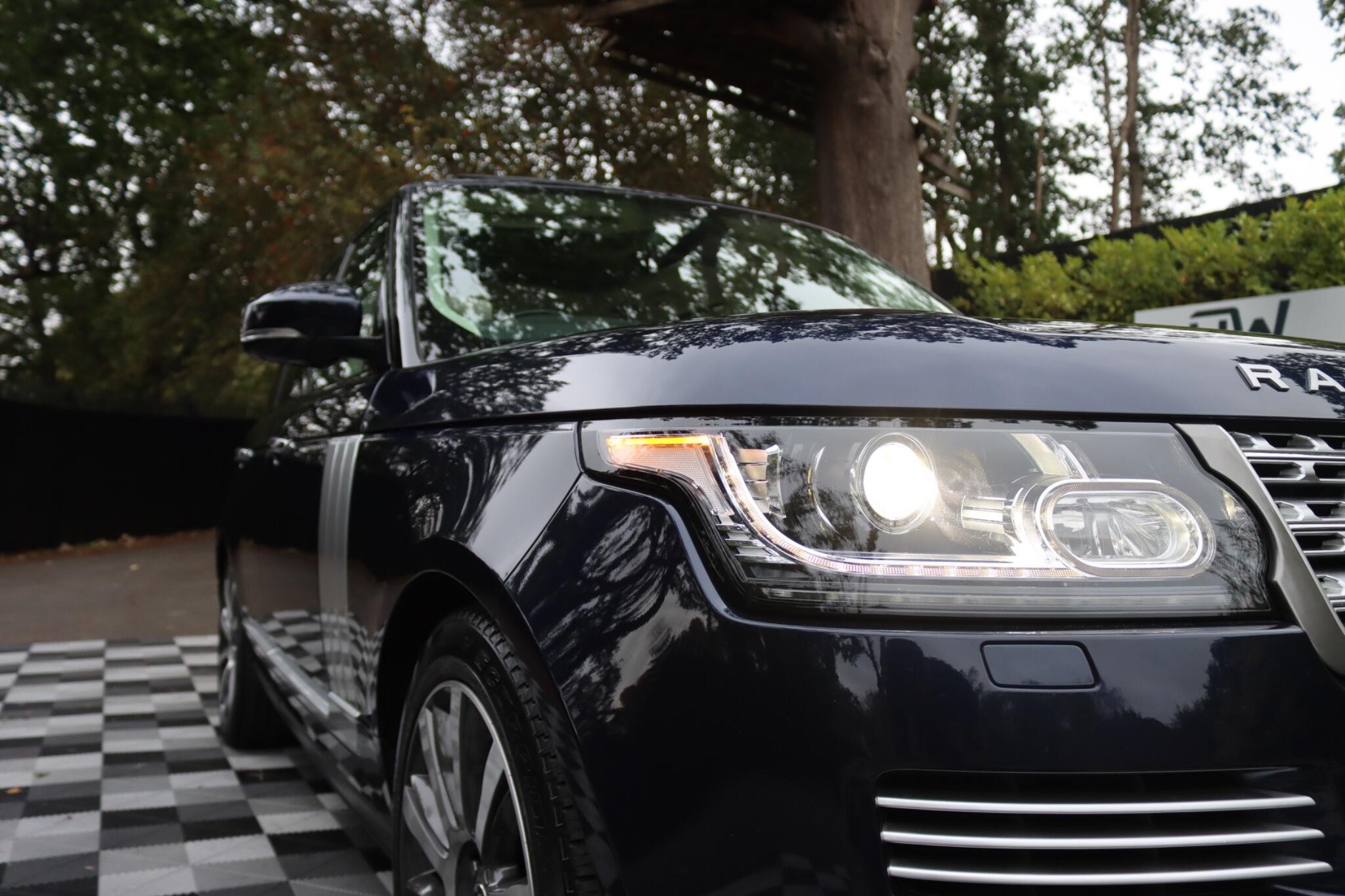 Land Rover Range Rover view 89