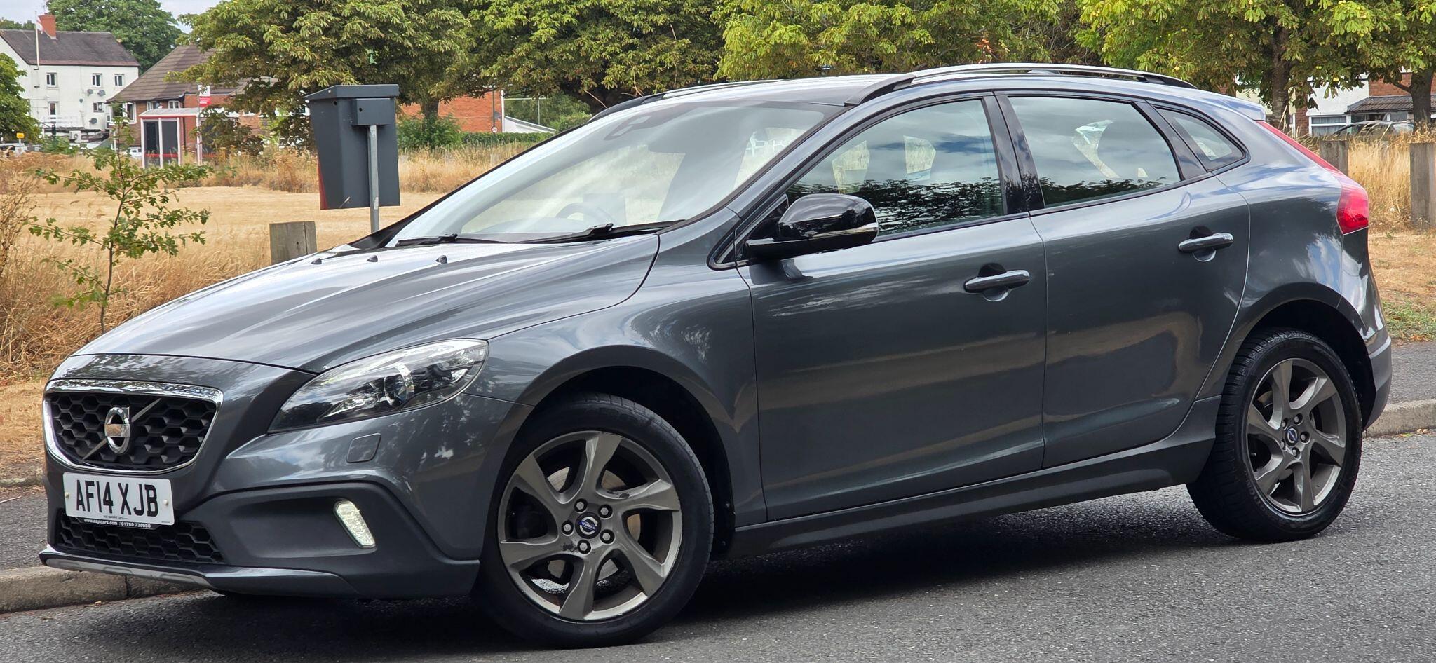 Volvo V40 Cross Country view 21