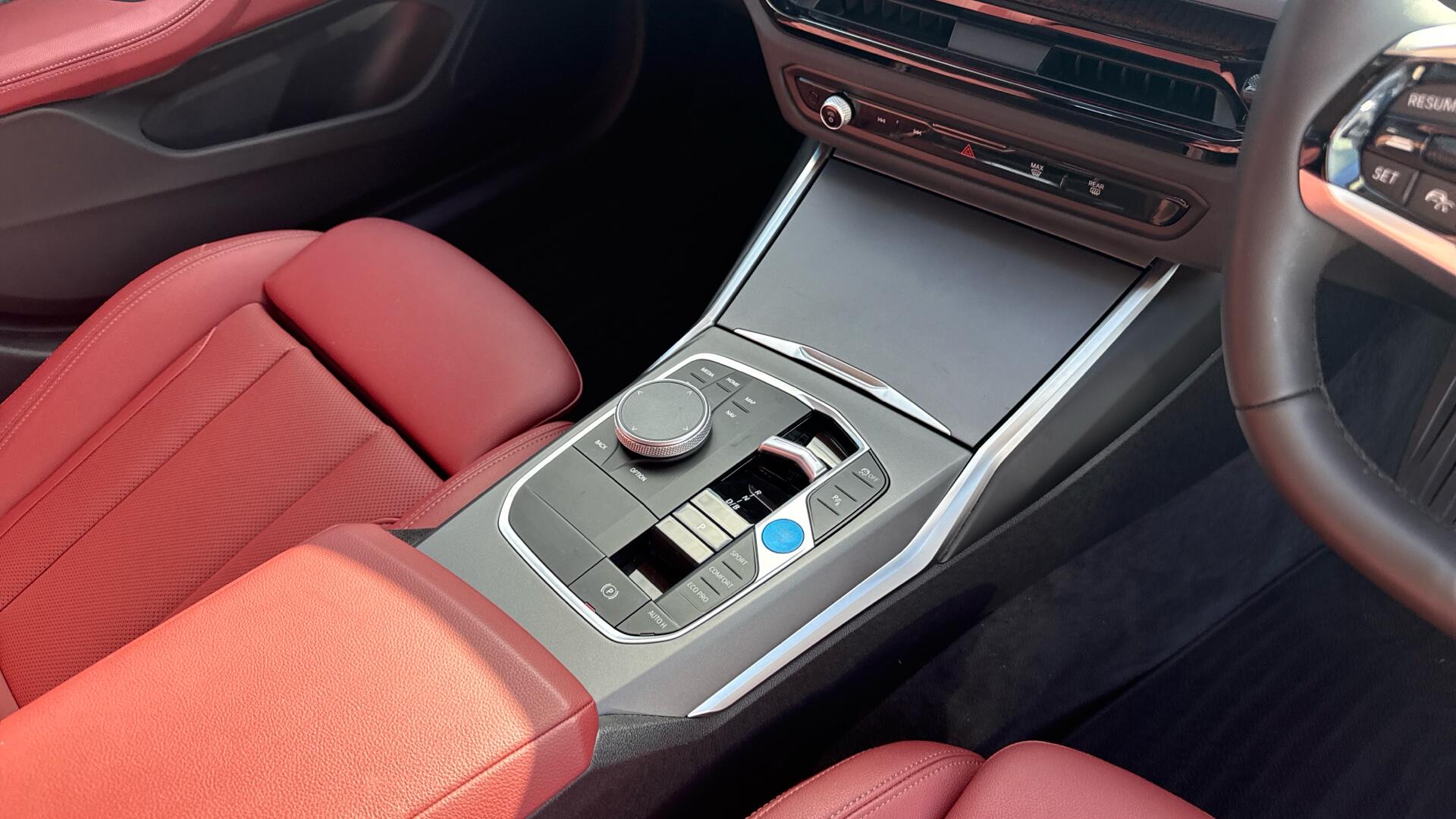 BMW i4 view 10