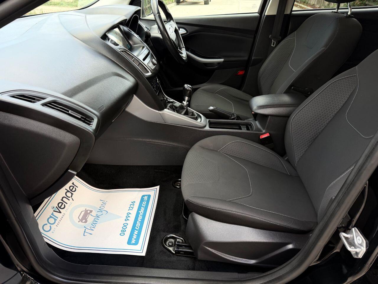 Ford Focus view 25