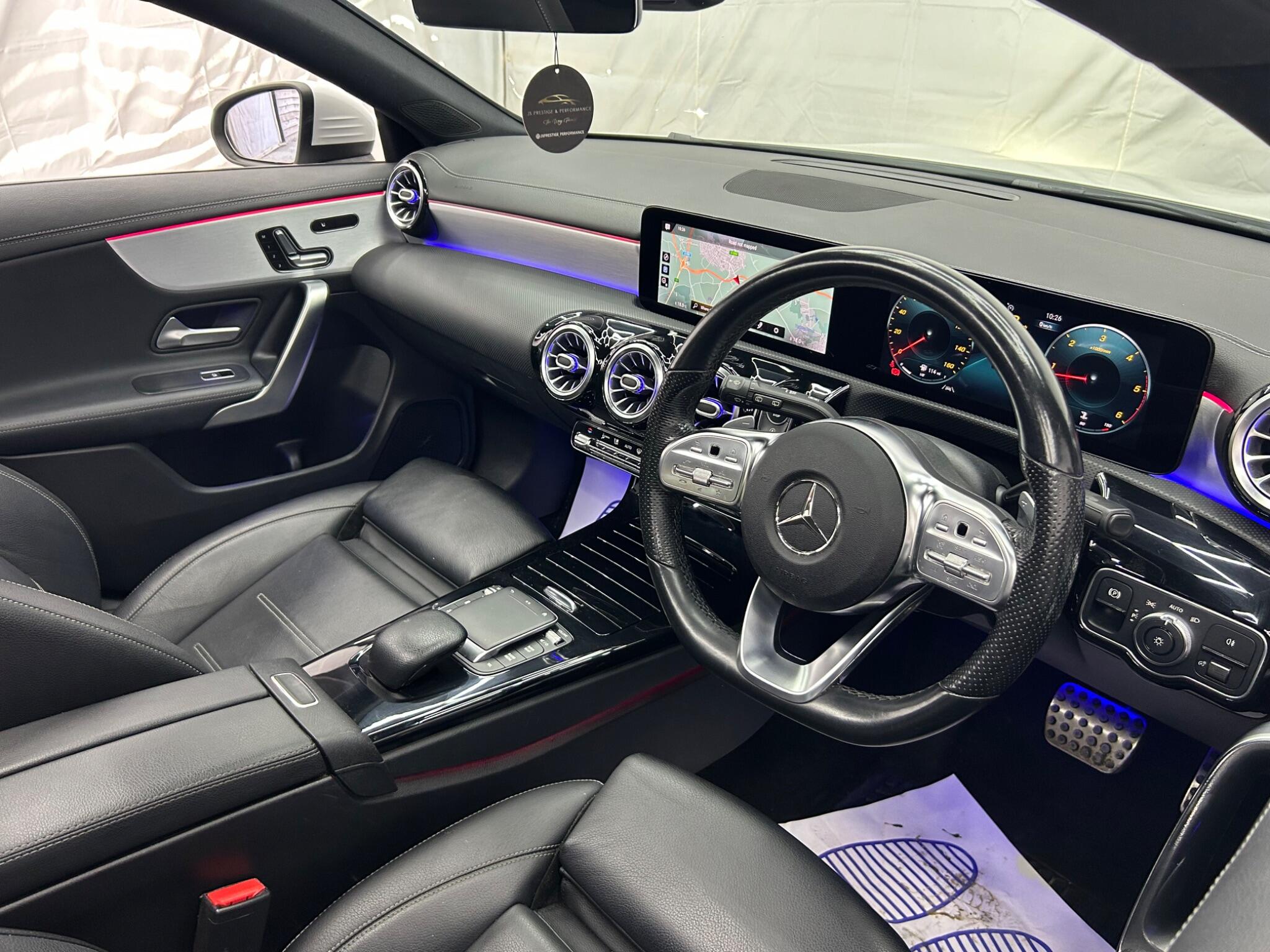 Mercedes-Benz Cla view 14