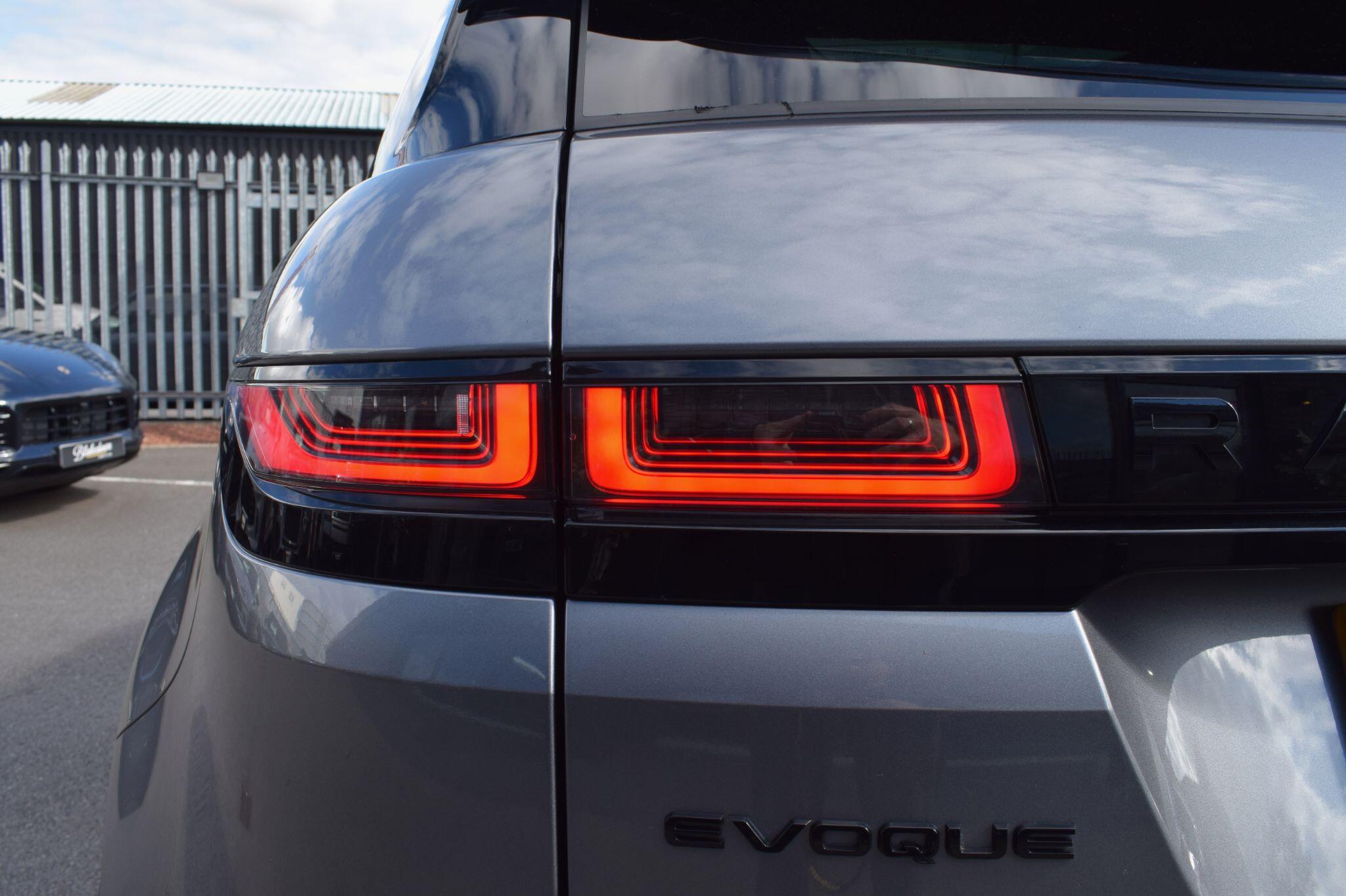 Land Rover Range Rover Evoque view 36