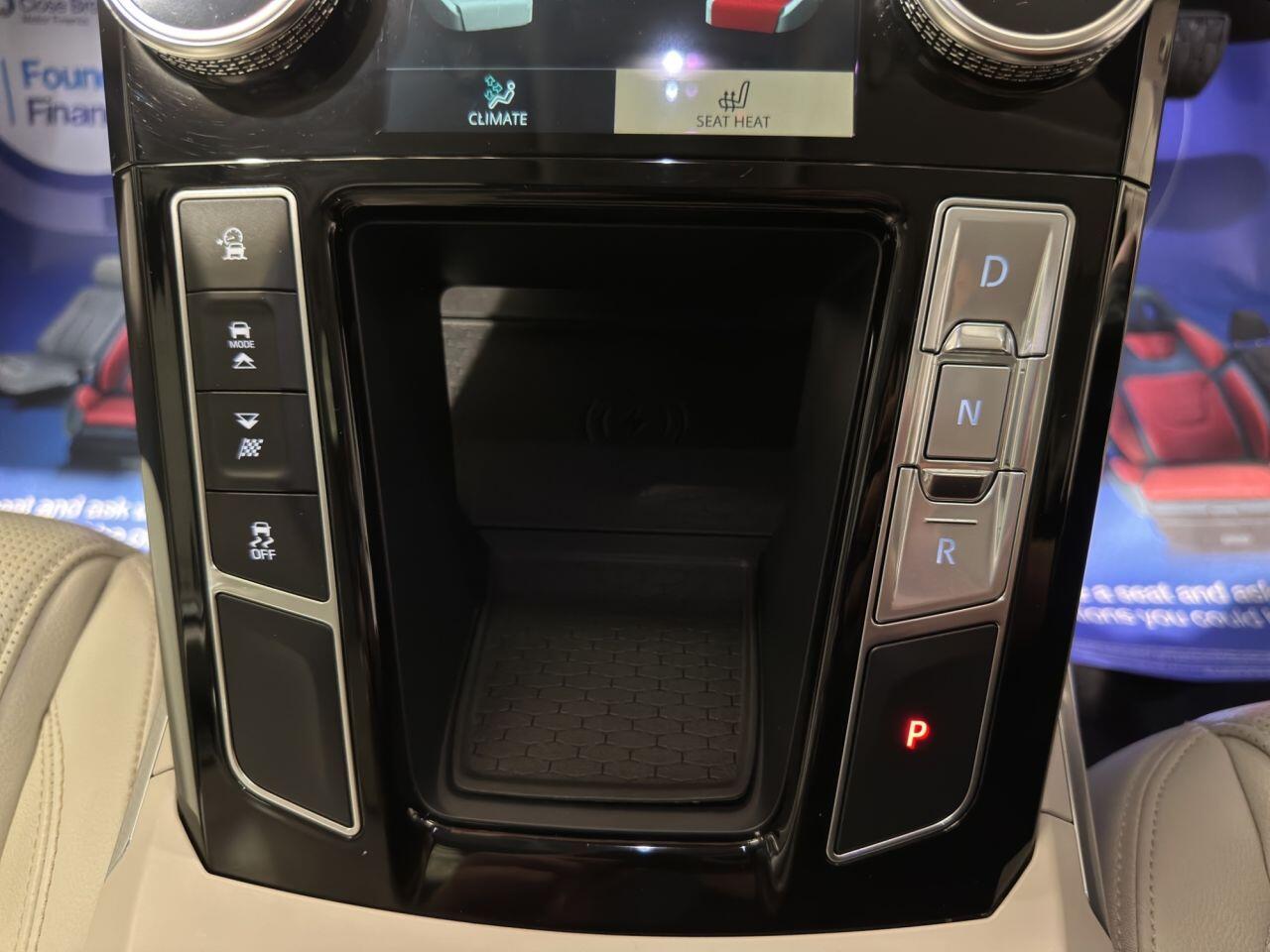 Jaguar I-Pace view 29