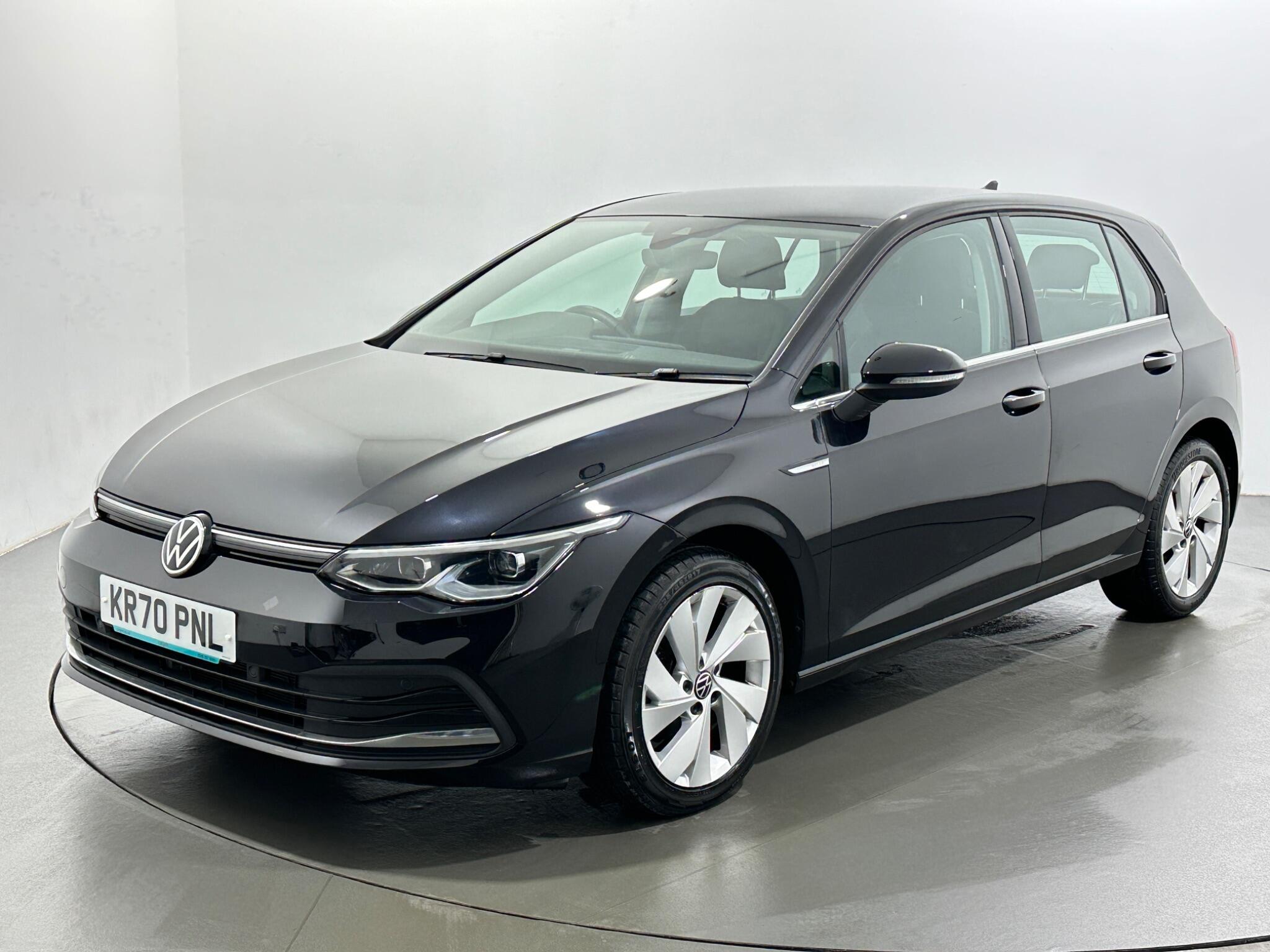 Volkswagen Golf view 4