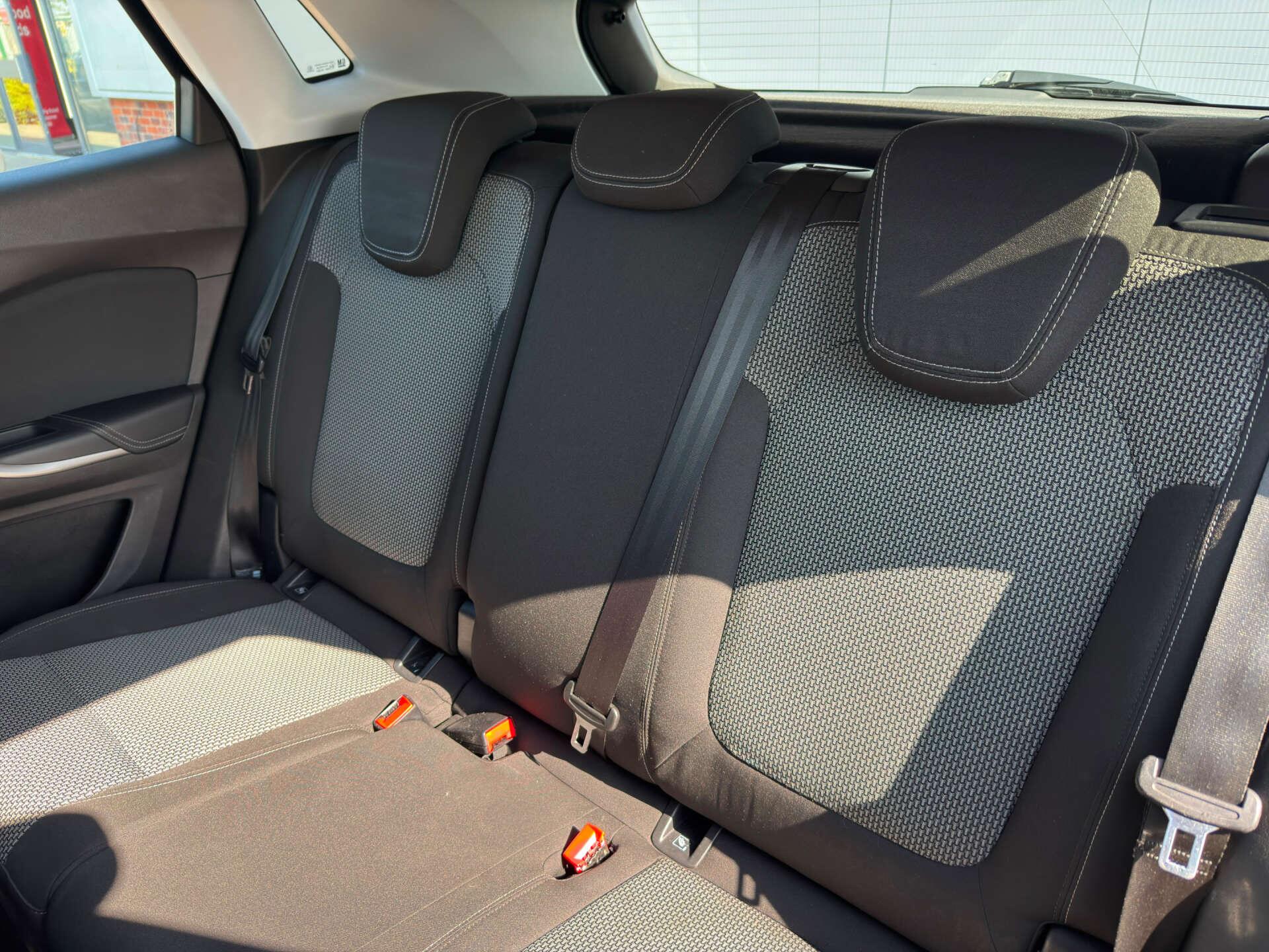 Vauxhall Grandland X view 37