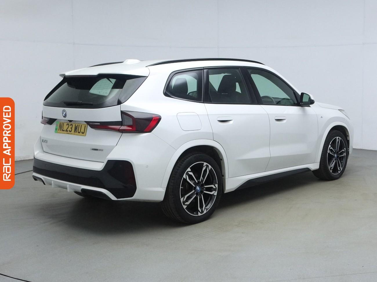 BMW Ix1 view 35