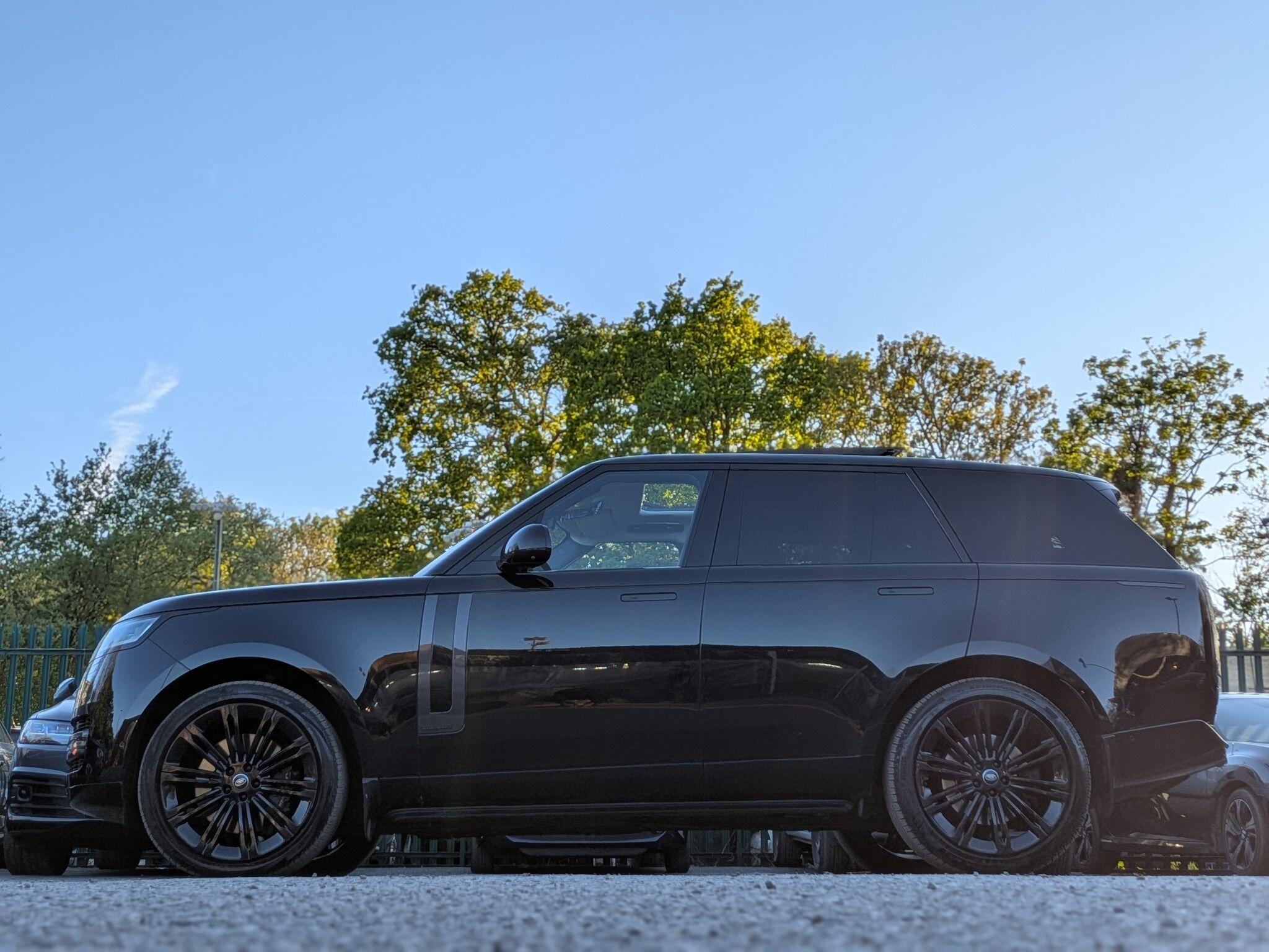 Land Rover Range Rover view 11