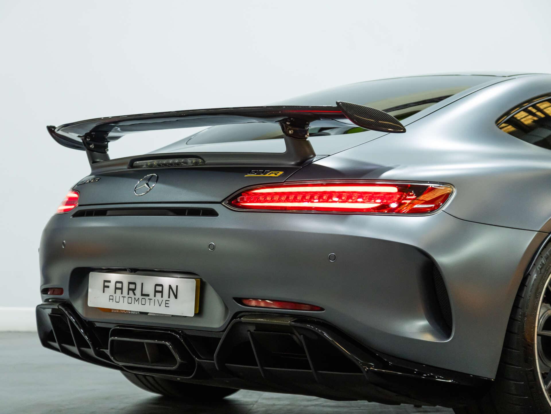 Mercedes-Benz Amg GT view 73