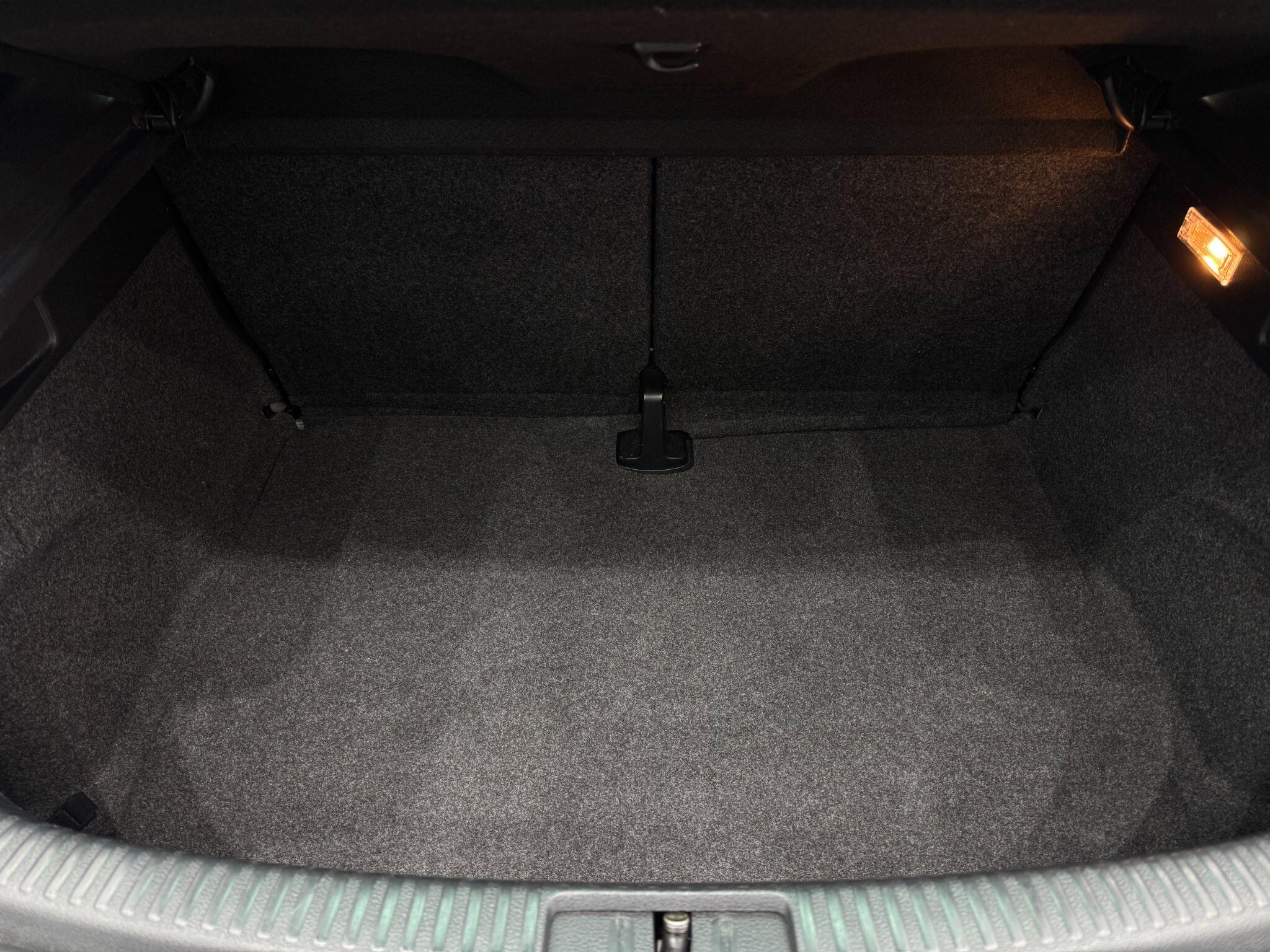 Volkswagen Scirocco view 54