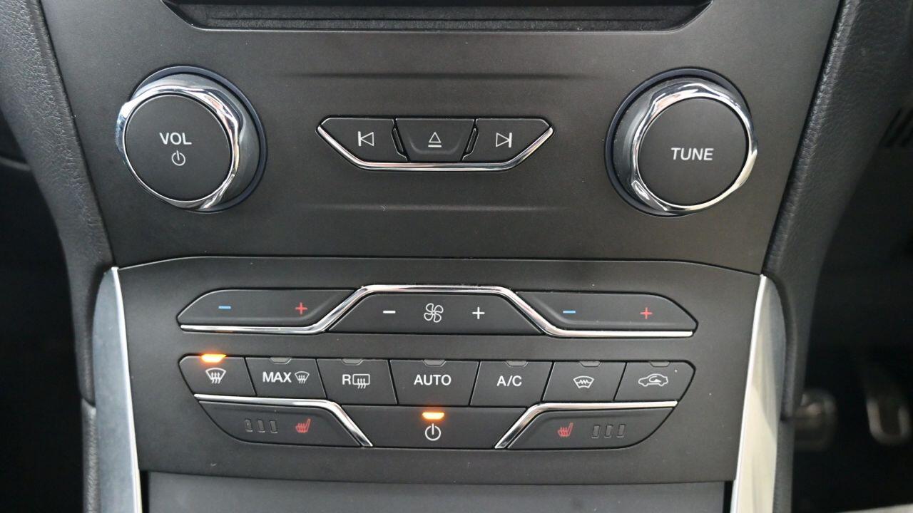 Ford S-Max view 32