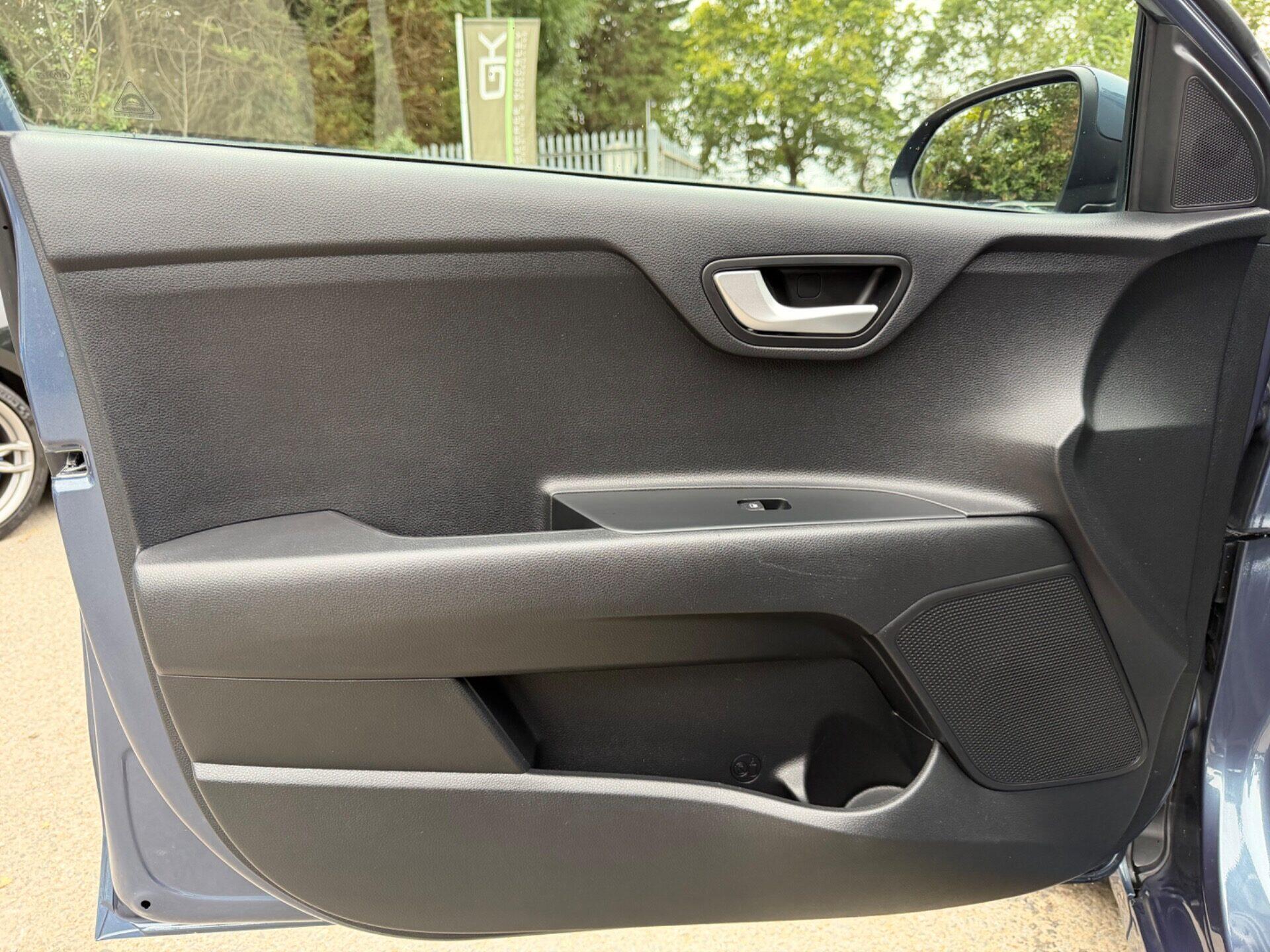 Kia Rio view 24